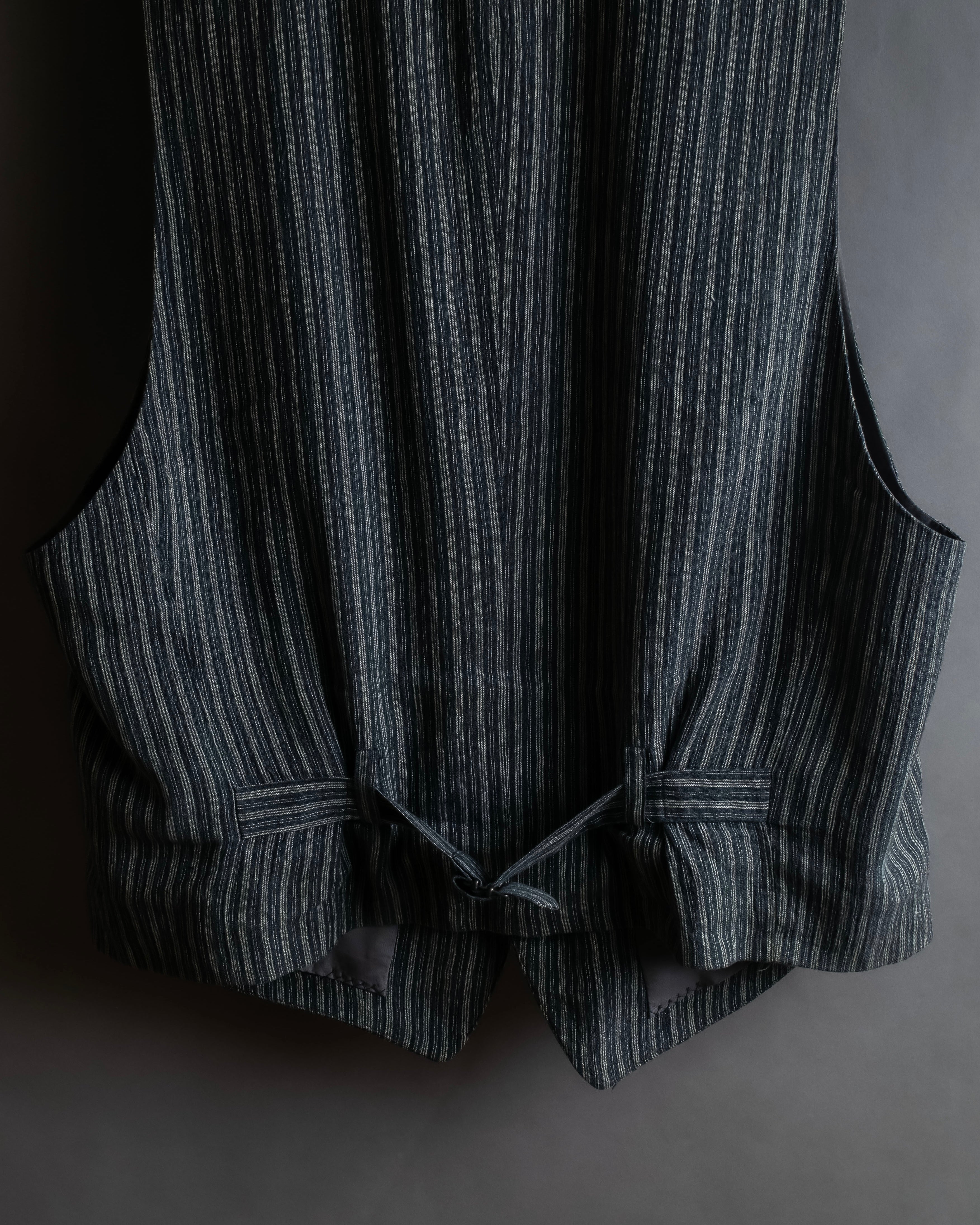 "ISSEY MIYAKE MEN" Random stripe pattern V-neck vest