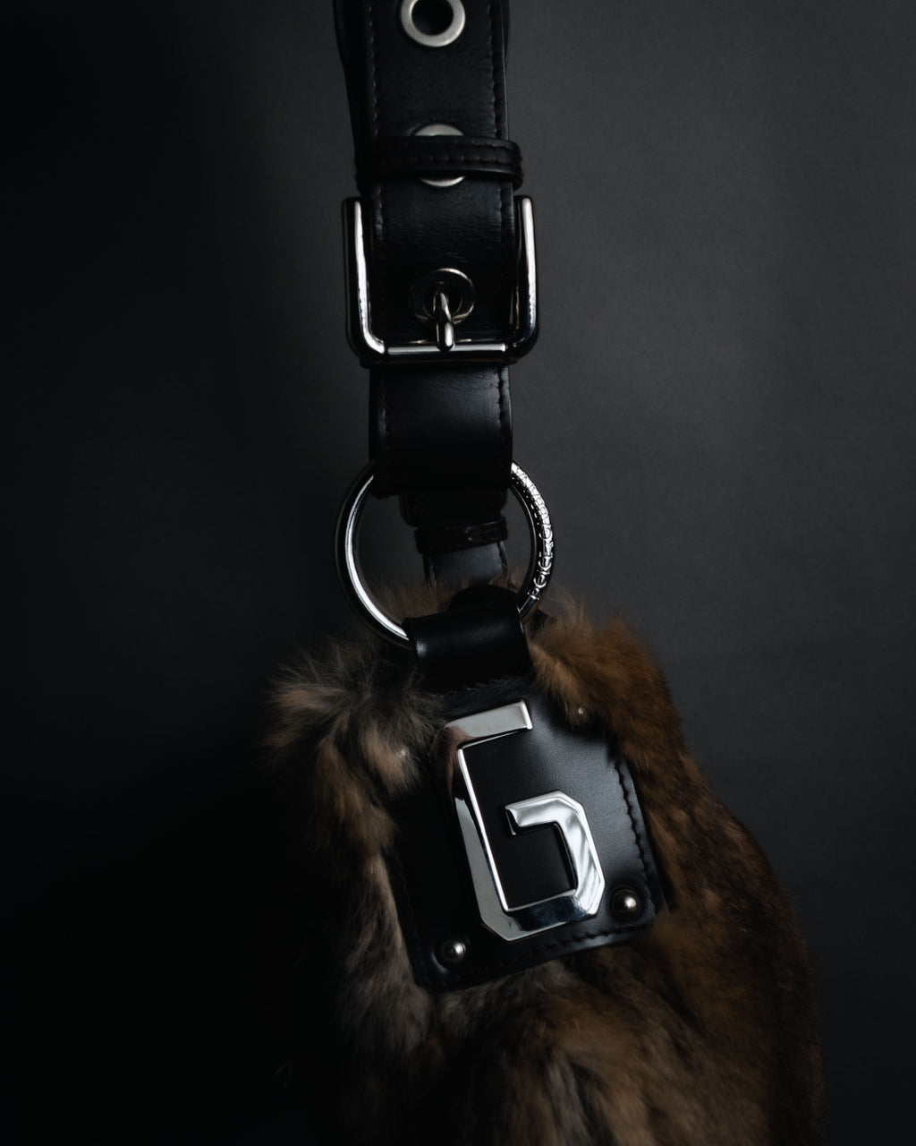 "DOLCE&GABBANA" 00’s-10’s Fur shoulder bag with logo hardware