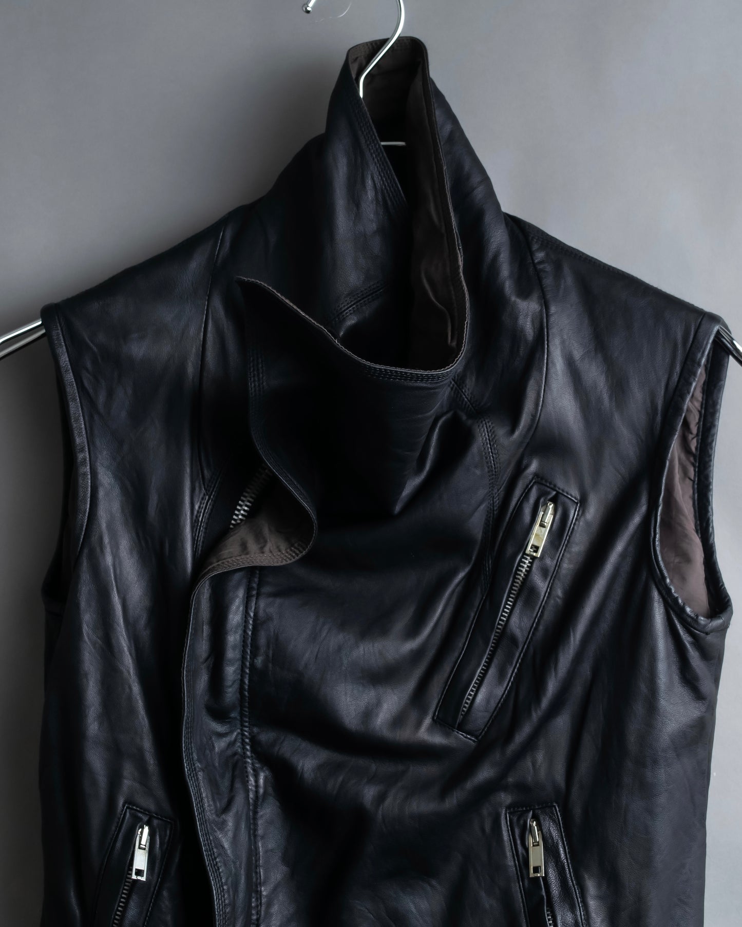 "Rick Owens" 100% lamb leather high neck sleeveless jacket