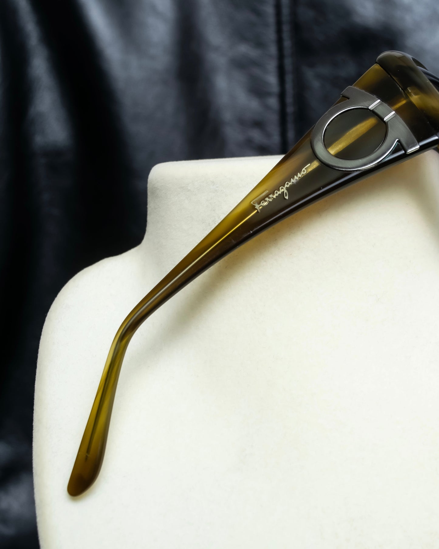 "Ferragamo" Gancini butterfly frame sunglasses