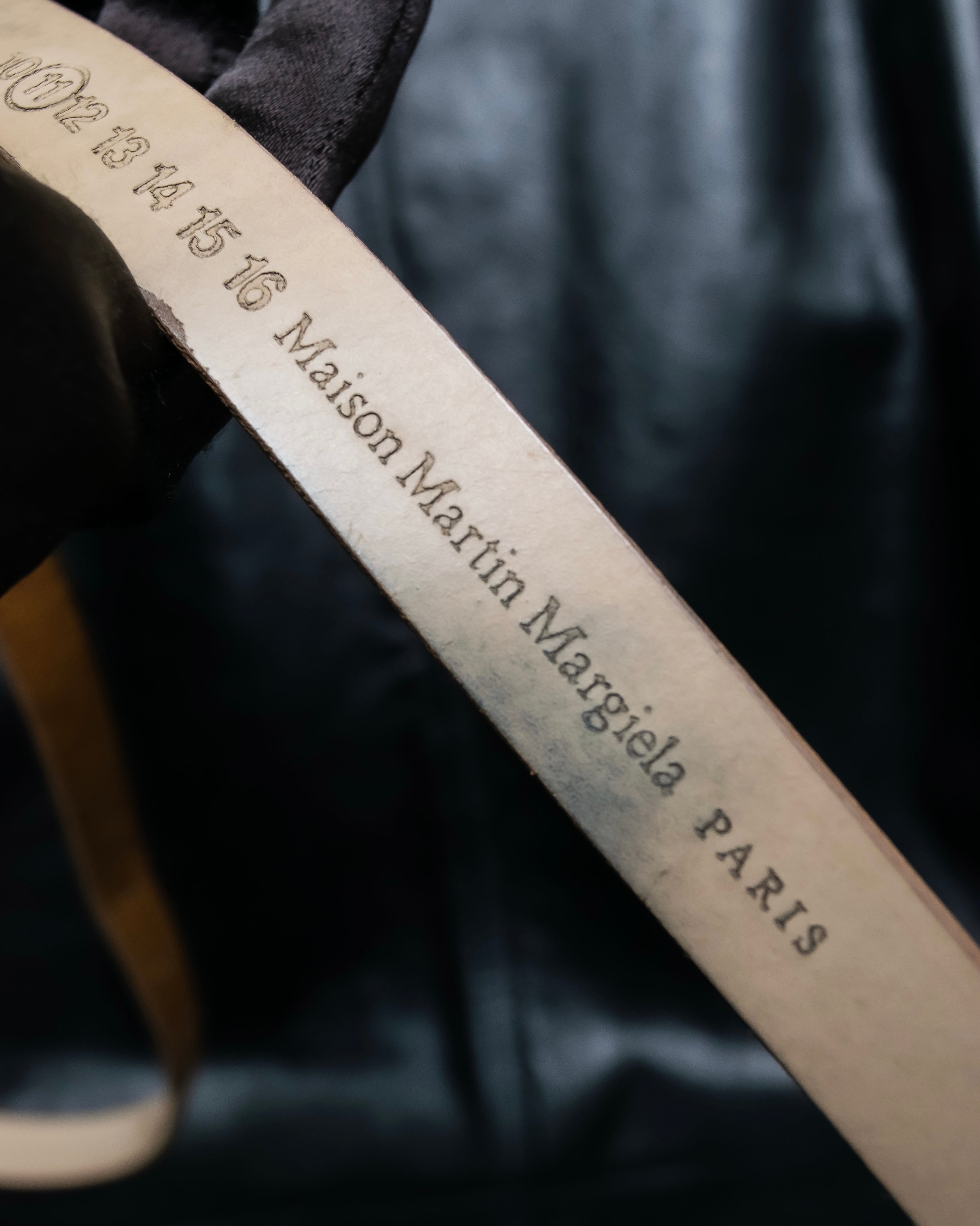 "Maison Martin Margiela" No. 11 Bella Pelle minimal design leather belt