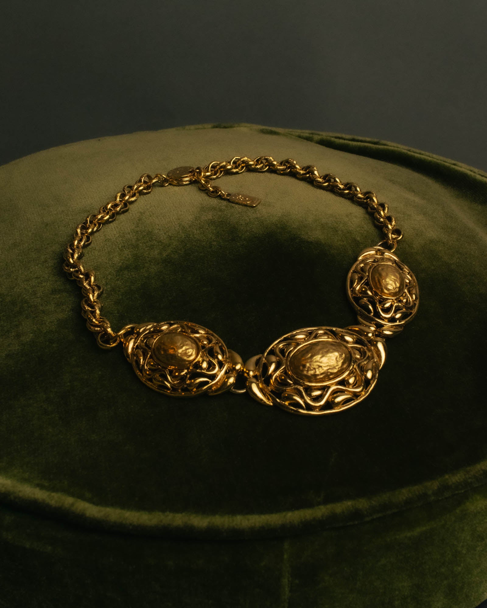 -SPECIAL- “YVES SAINT LAURENT” 80’s-90’s Baroque statement necklace