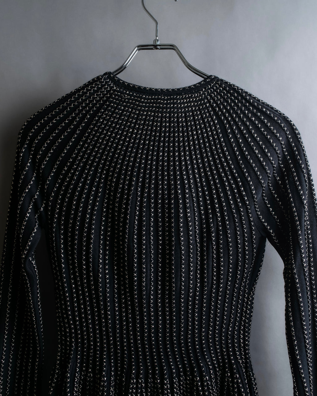 "Alexandar McQueen" Waist-shape detail vertical stitch cardigan