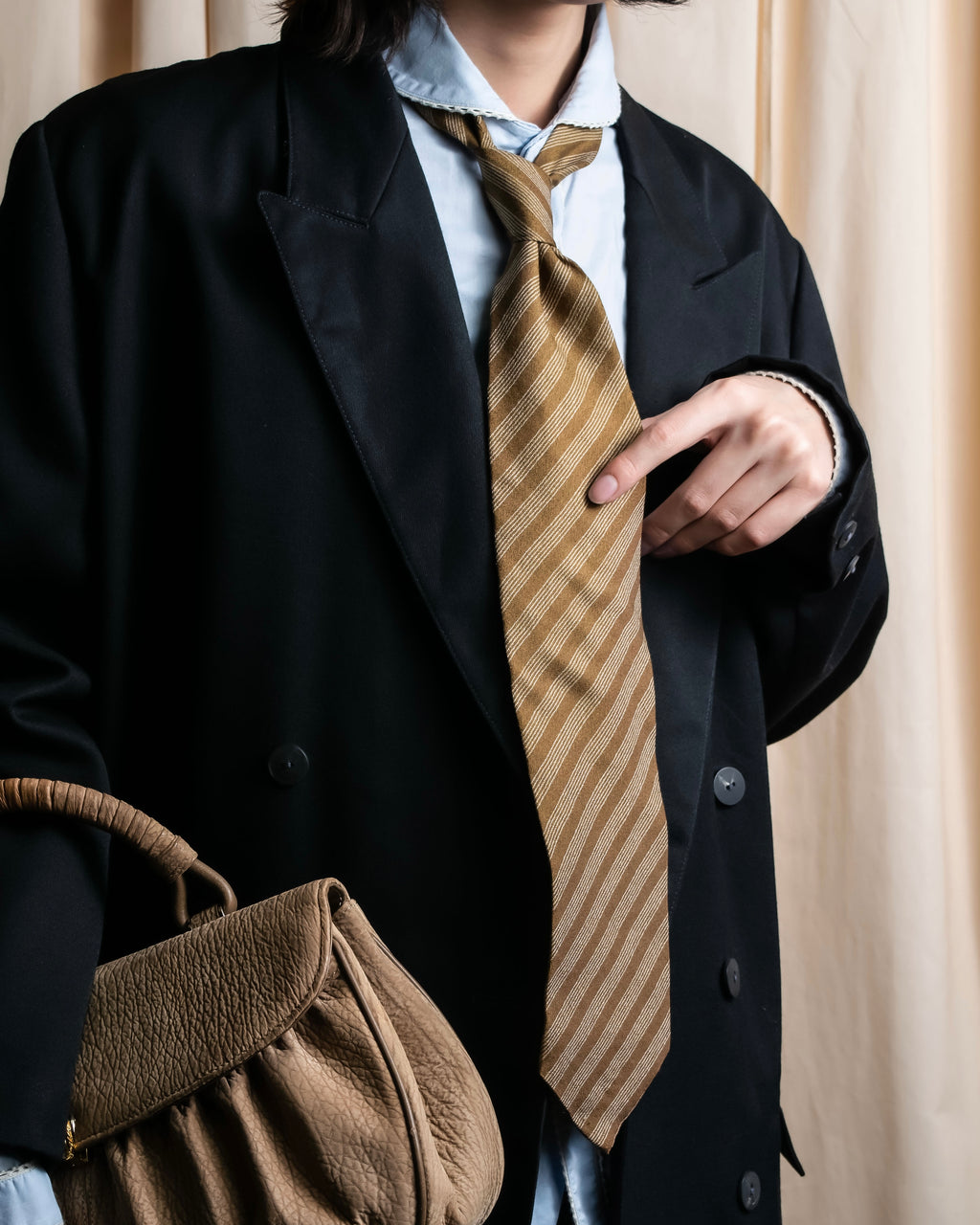 "GIORGIO ARMANI" Diagonal stripe woven silk necktie