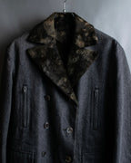 "tricot COMME des GARCONS" 
Double-breasted reversible fur tailored coat