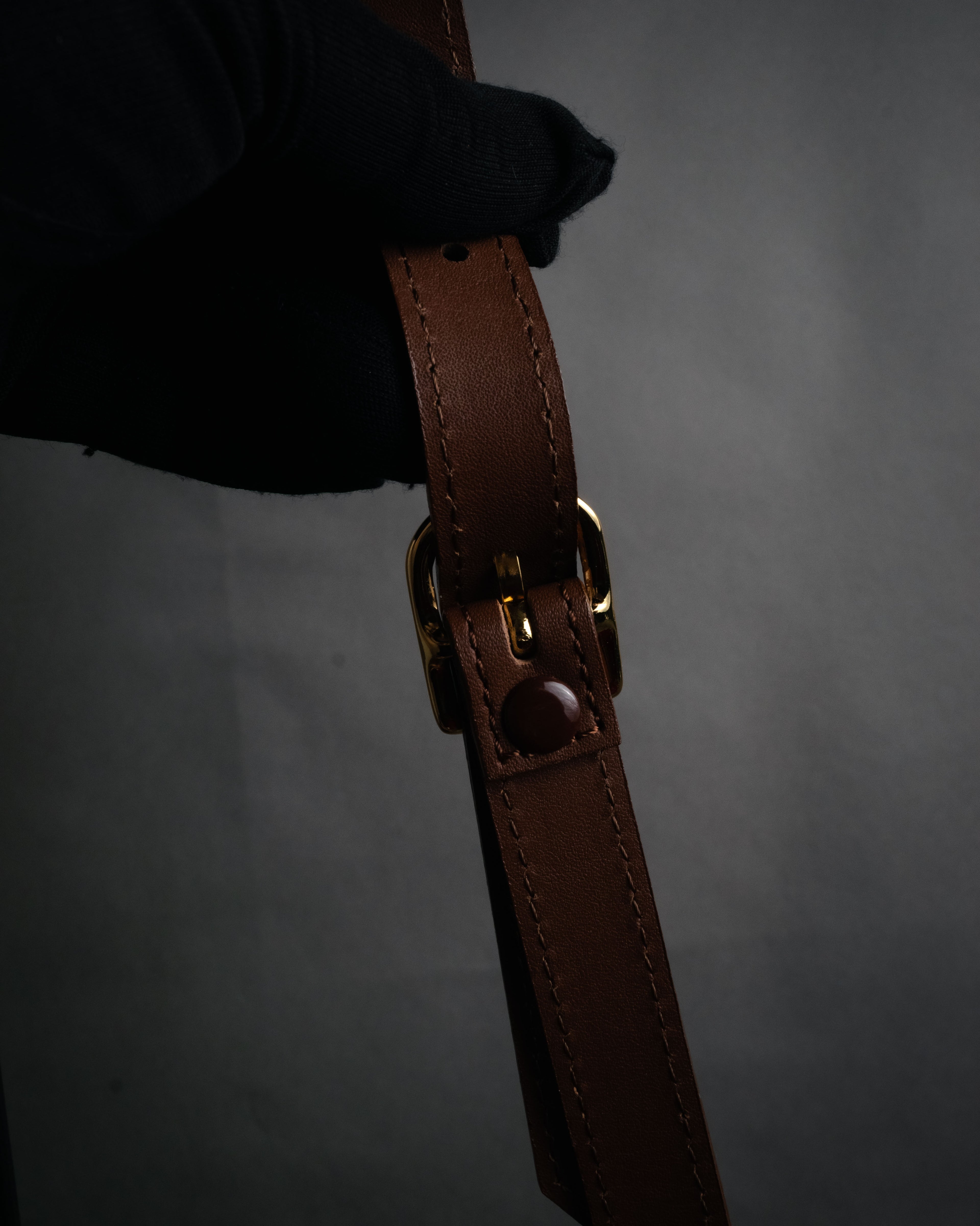 “Burberrys” 90’s Grain leather dome bag