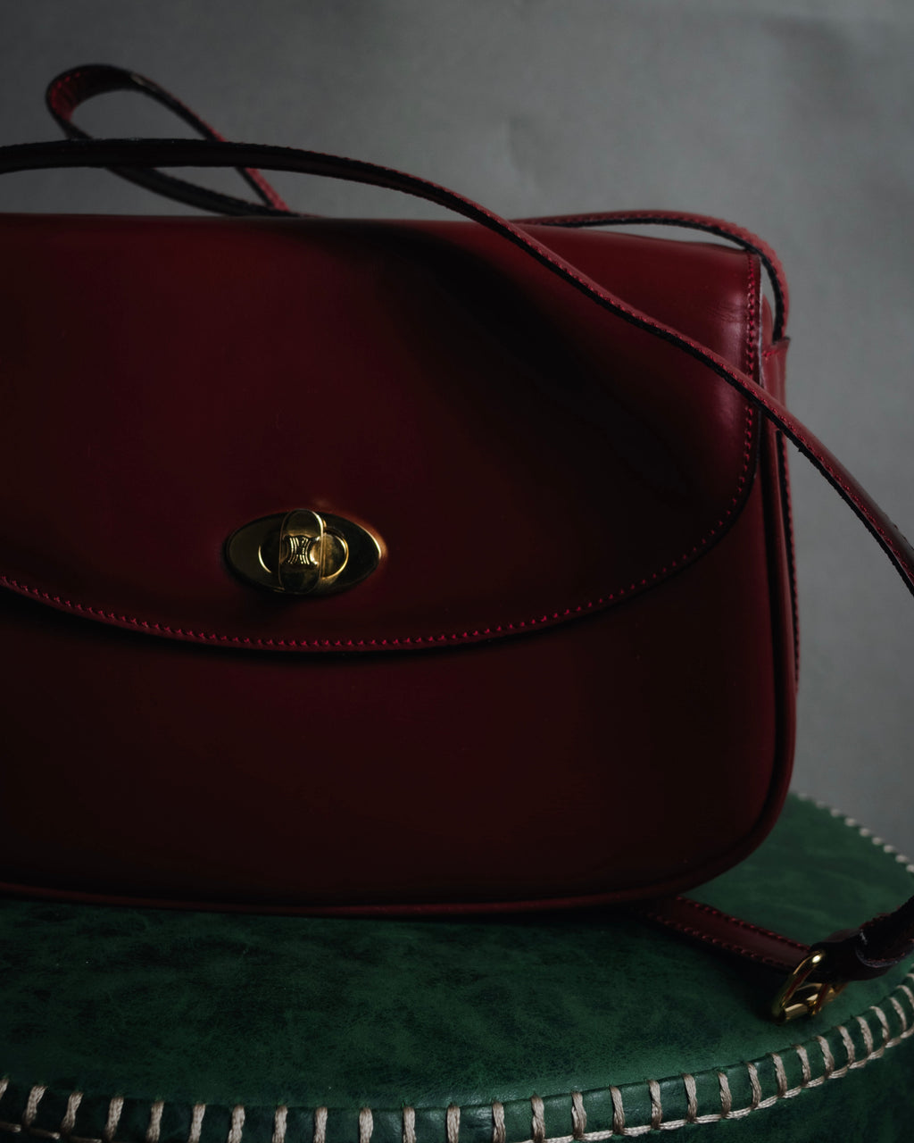 "CELINE" 2019-22 Heritage turn-lock box calf shoulder bag