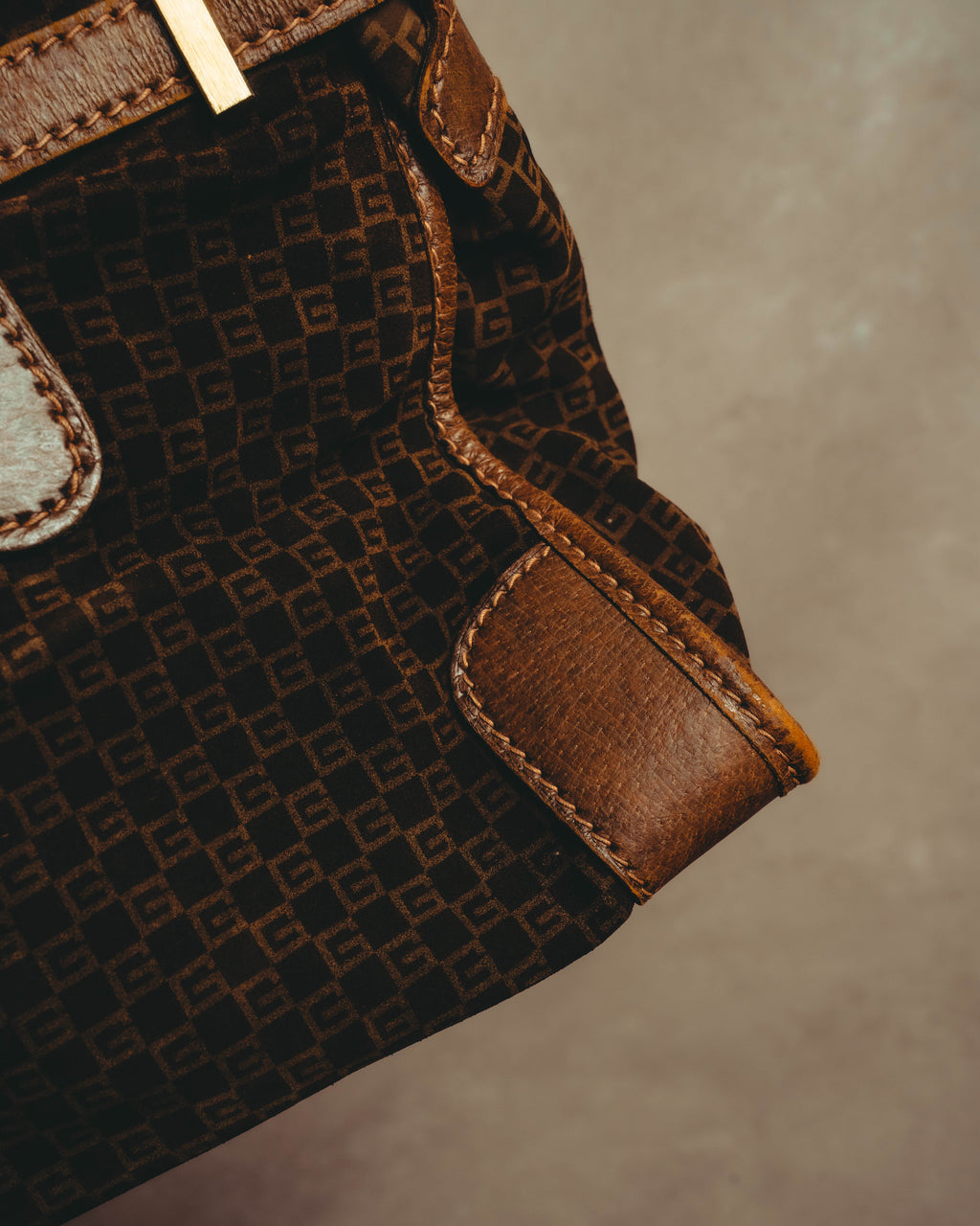 -SPECIAL- "GUCCI" 70's Micro GG suede turn-lock handbag