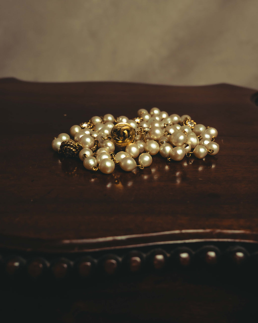 -SPECIAL- "CHANEL" 90's Pearl and crystal embellished long necklace