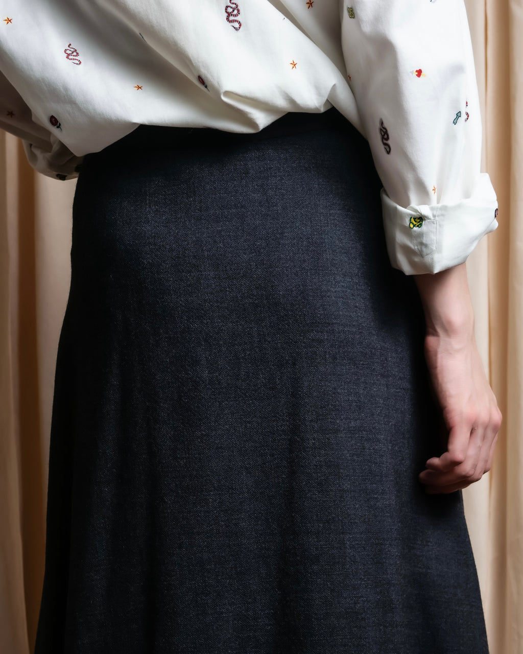 "Christian Dior" Front button design flare wool skirt