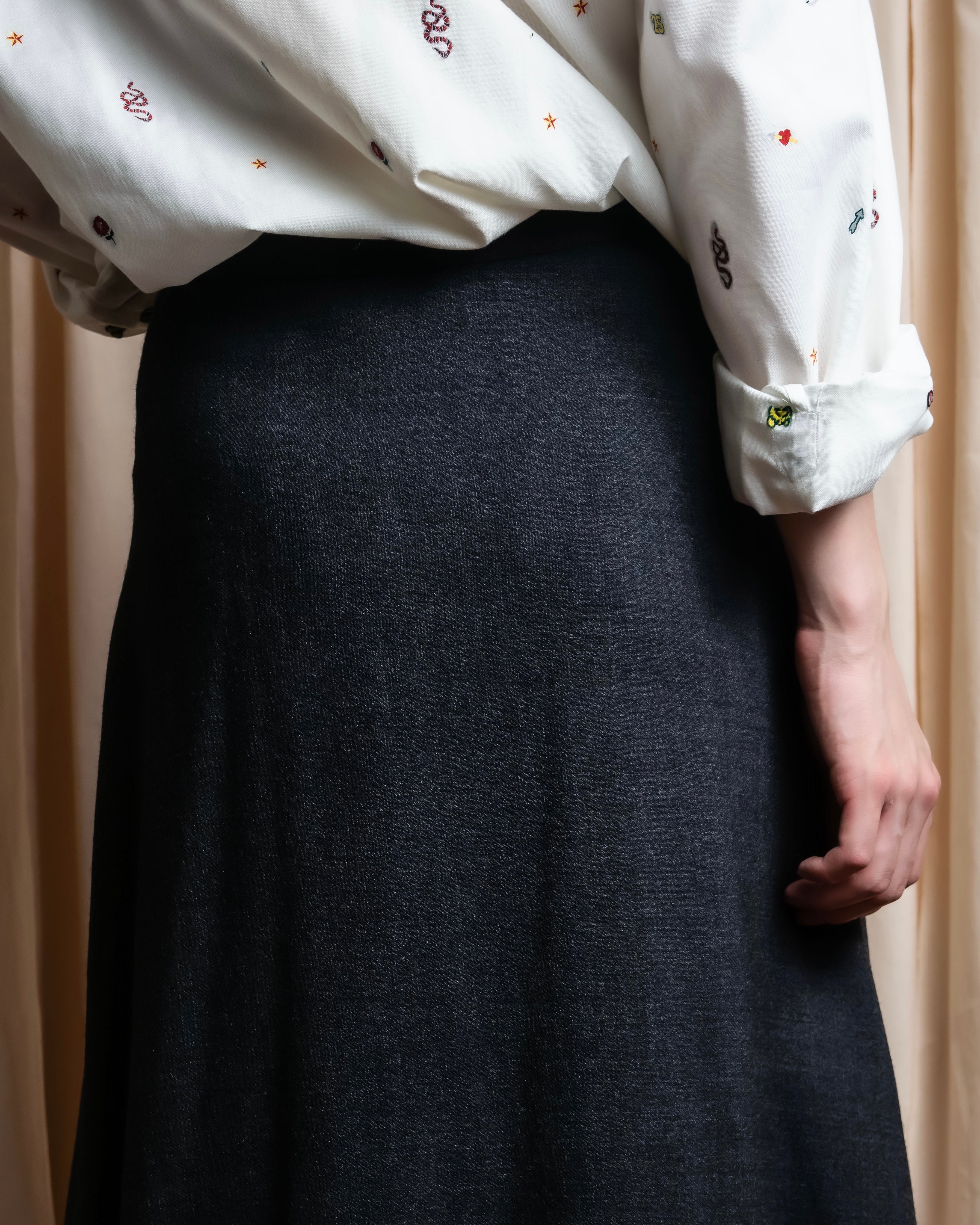 "Christian Dior" Front button design flare wool skirt