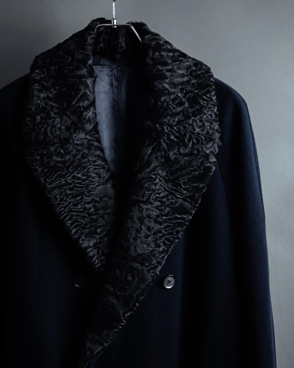 -SPECIAL- "CARUSO"
 Fur collar design belted melton coat