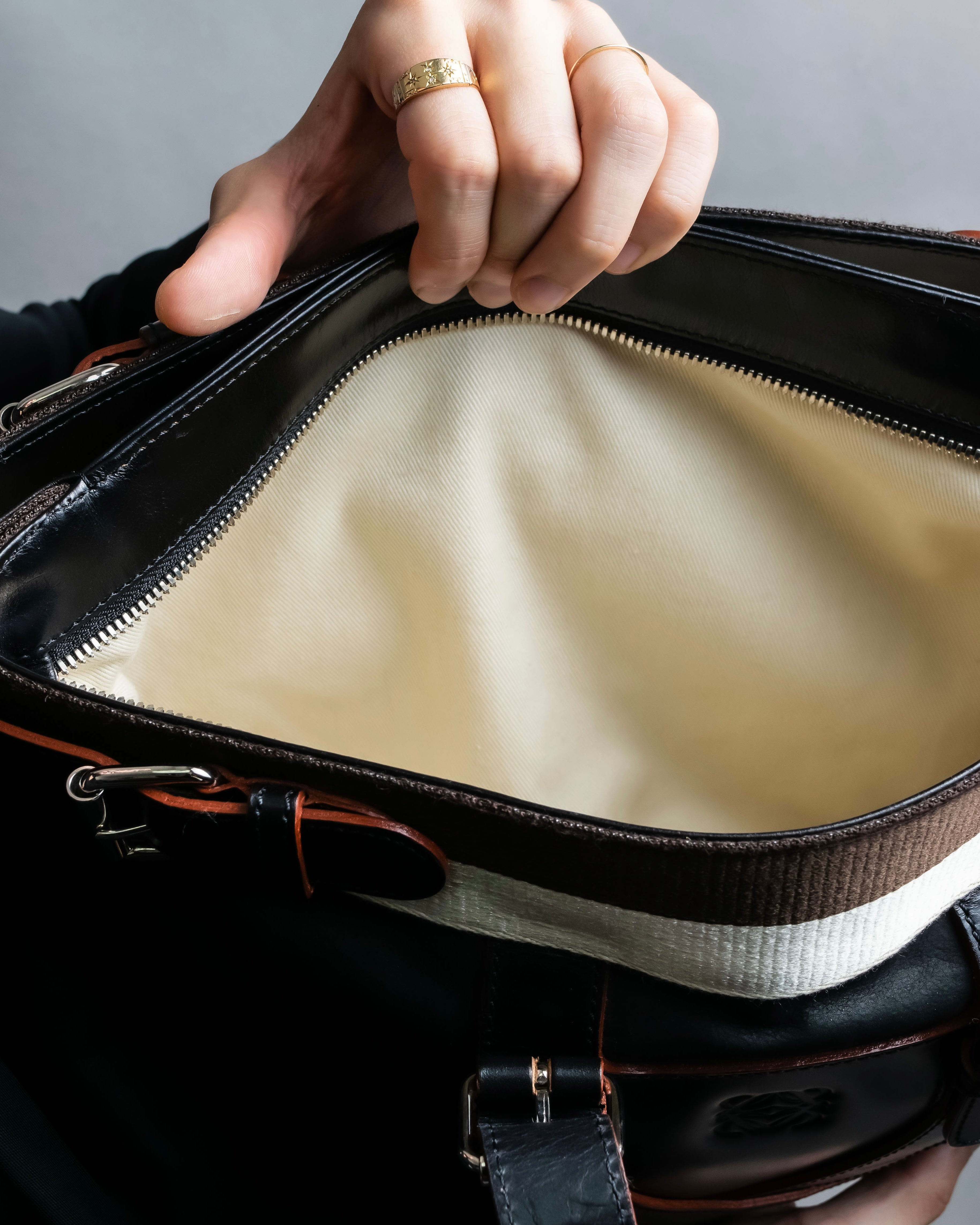 "LOEWE"　Belt design logo engraved tote bag