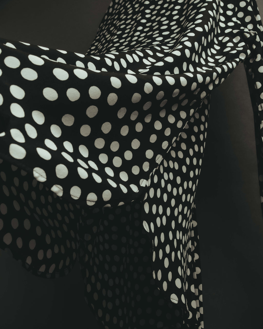 -SPECIAL- "Saint Laurent" 2019-2020 Polka dot silk long sleeve shirt