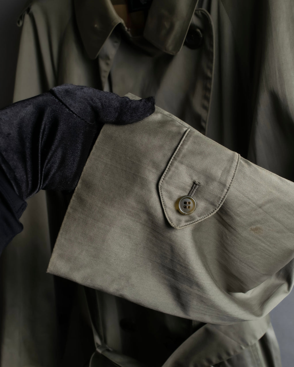 "Burberrys" Dark khaki belted trench coat