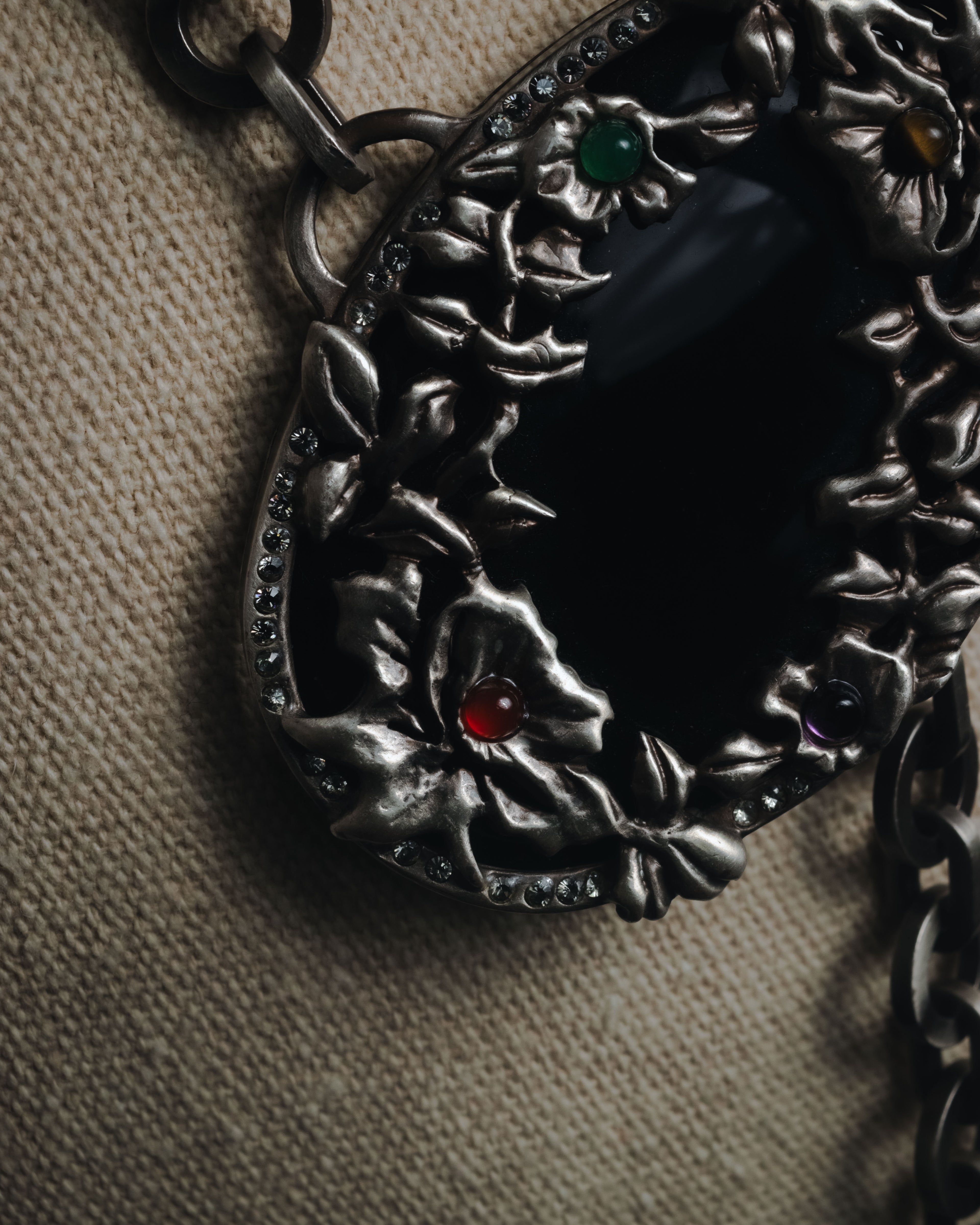 "VALENTINO GARAVANI" 2010’s dark romantic statement necklace＆belt