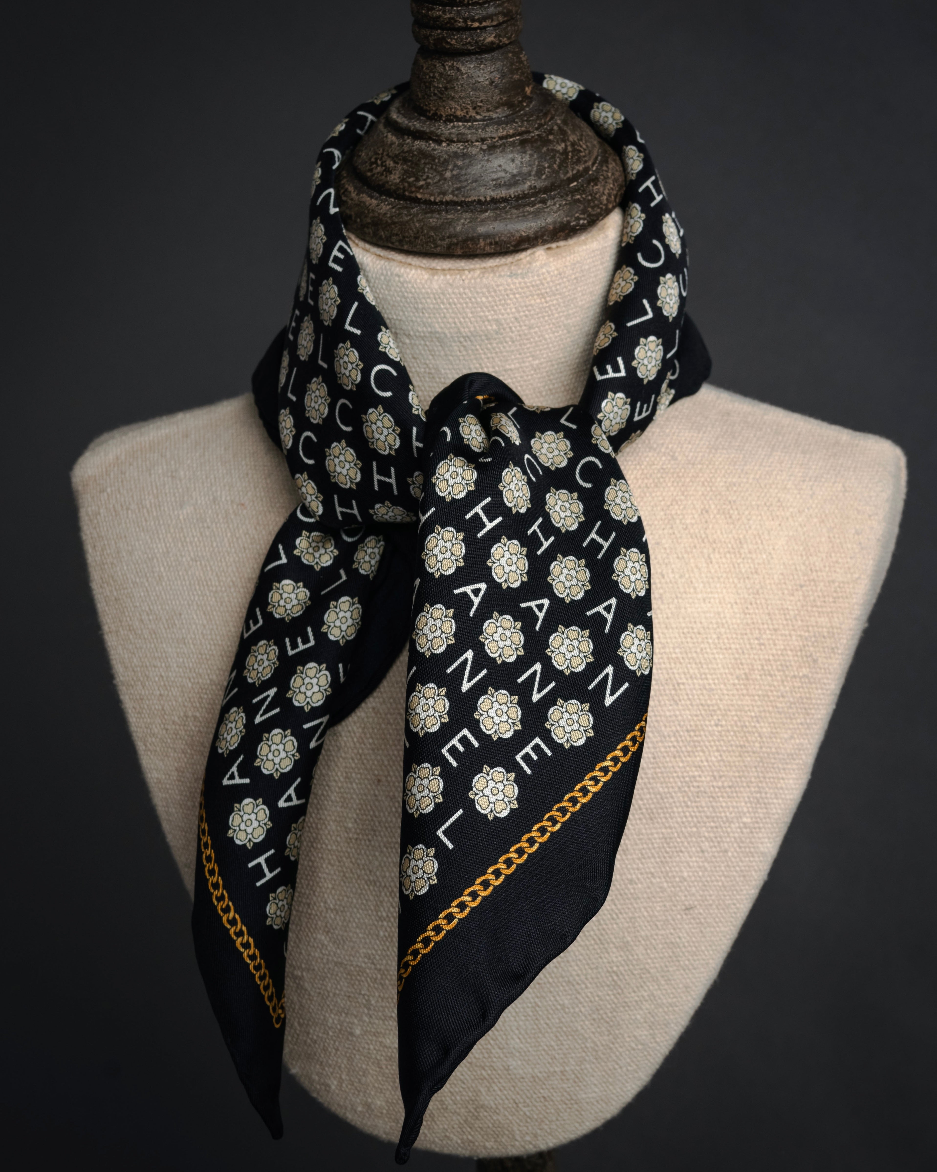 “CHANEL” 90’s-00’s Camellia logo silk scarf