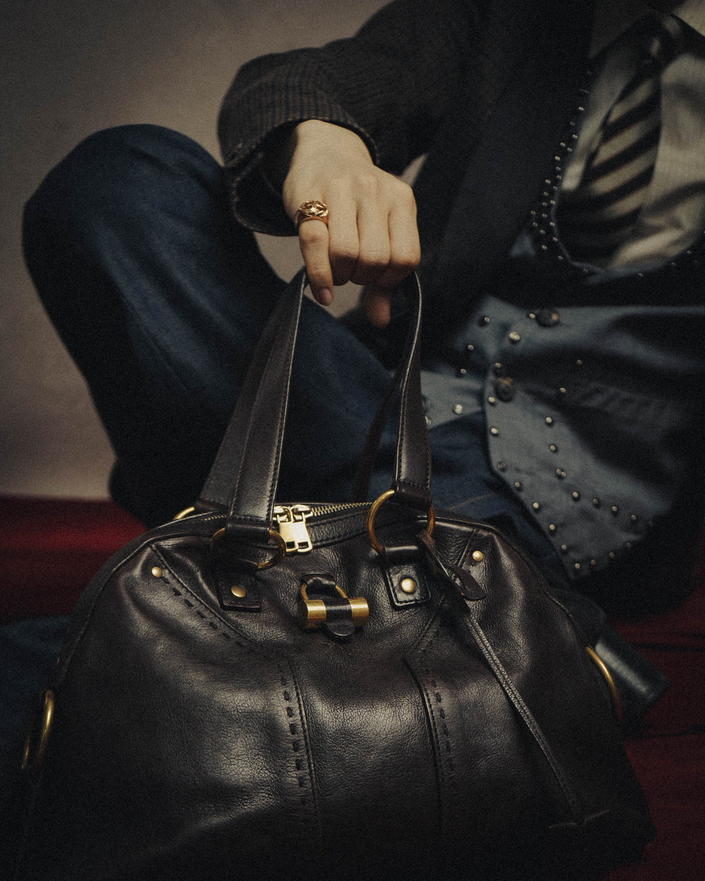 -SPECIAL- “Yves Saint Laurent” 00’s-10’s Muse leather handbag