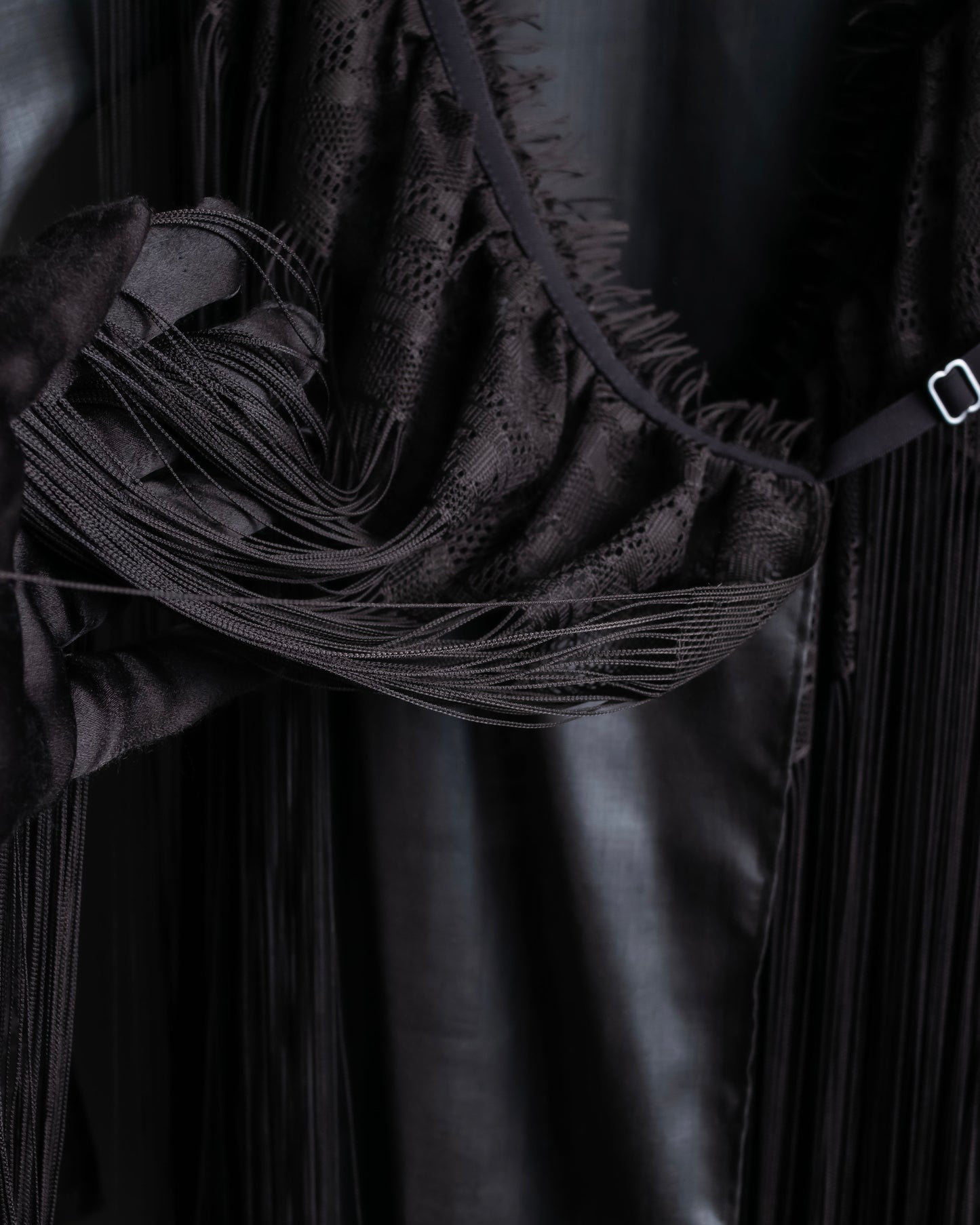 "ISSEY MIYAKE" Fringe design embroidered jacket