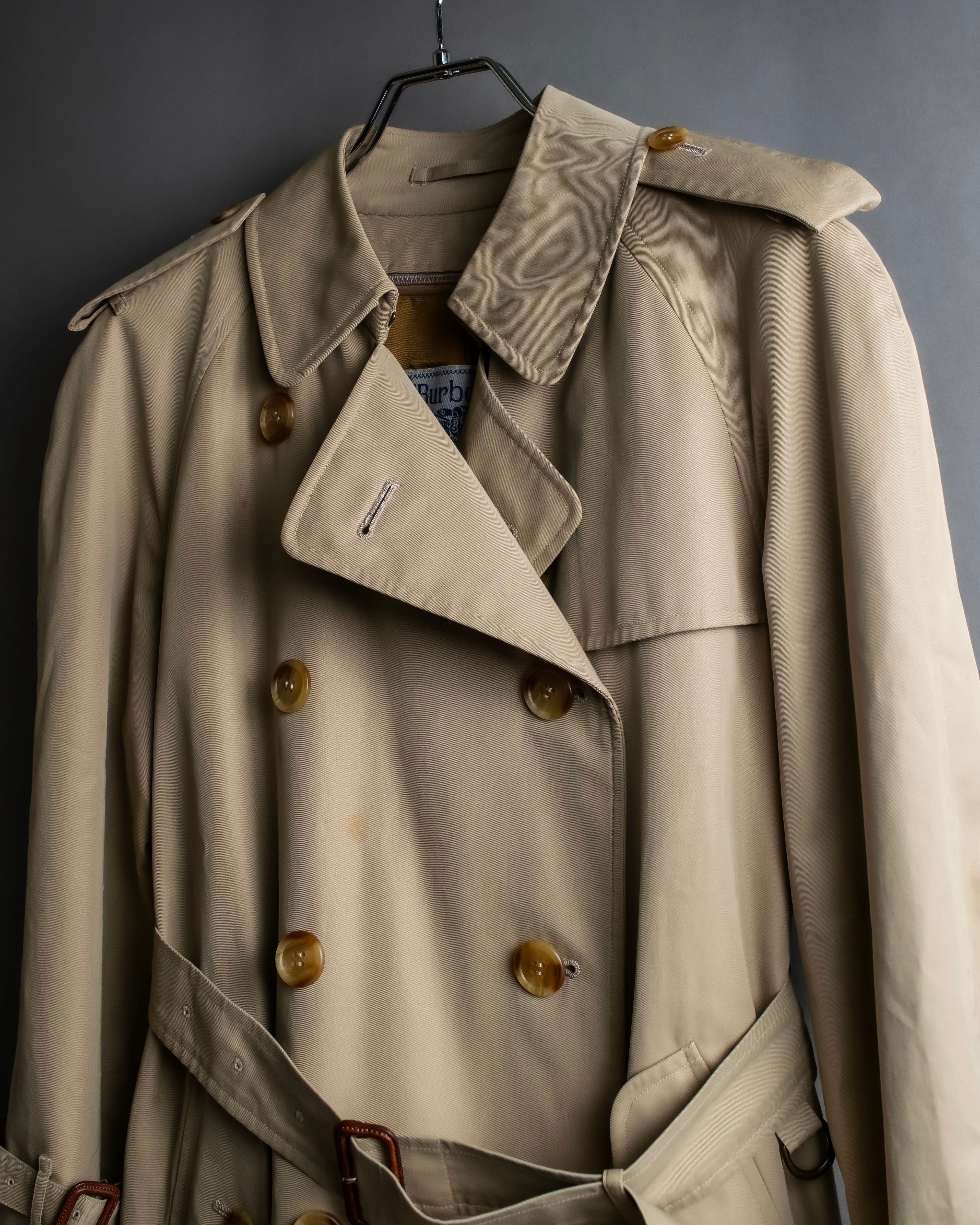 "BURBERRYS" Military detail classic trench coat