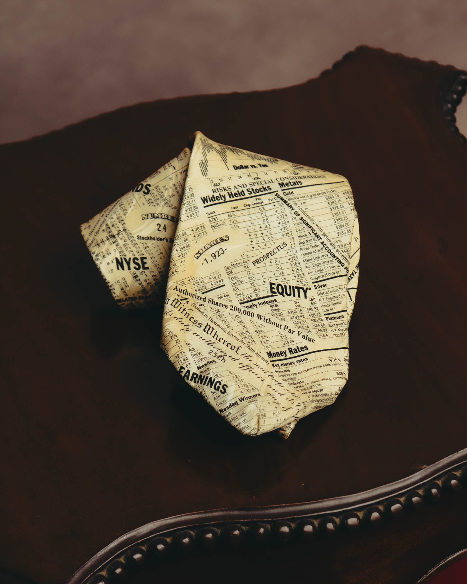 -MOOD MILLÉSIMES- 90’s-00’s financial newspaper print silk tie