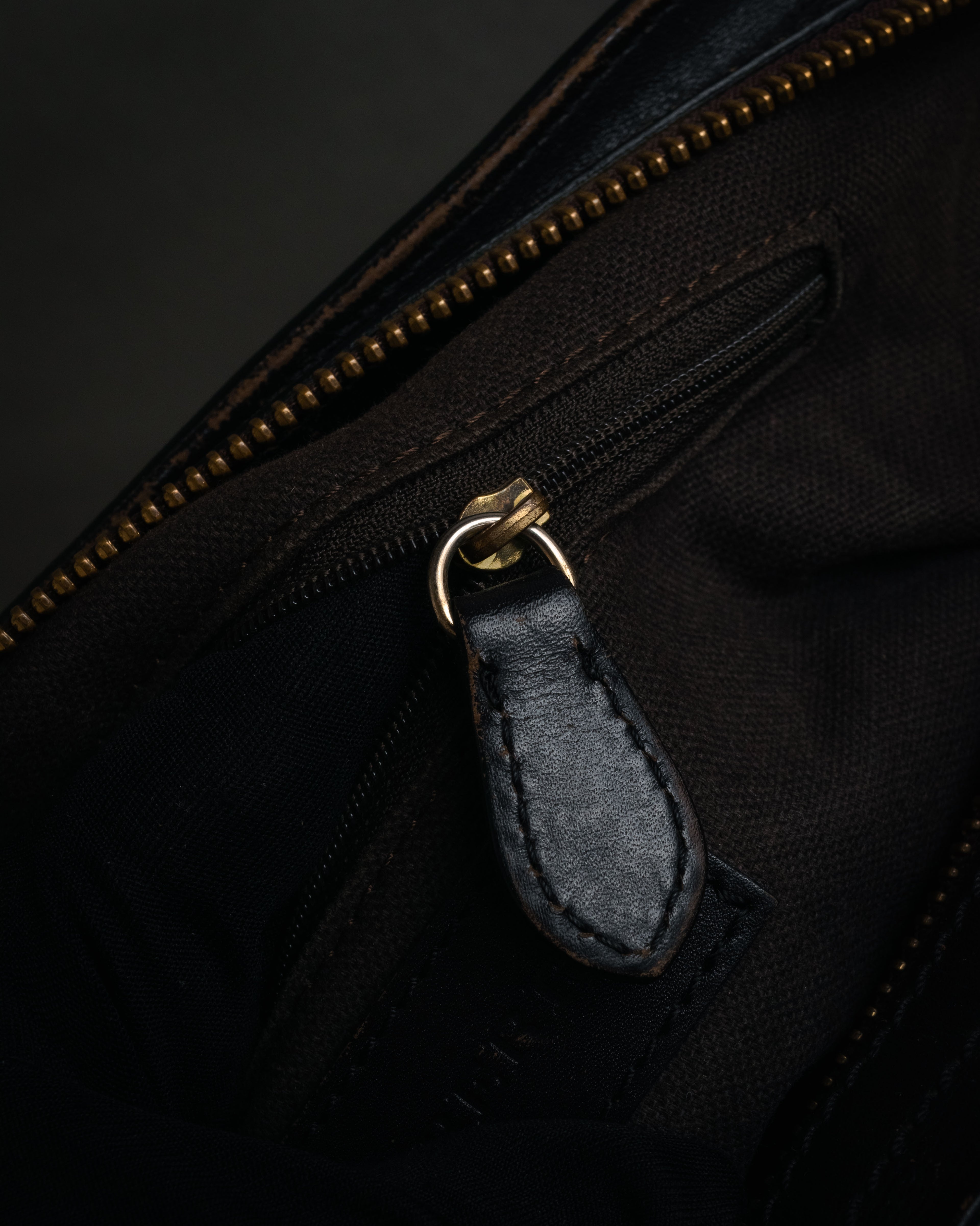 “BURBERRY” 2010’s Brogue tassel leather bag