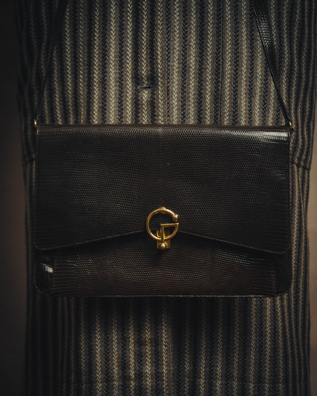 -SPECIAL- “GUCCI” 70’s-80’s lizard embossed flap shoulder bag