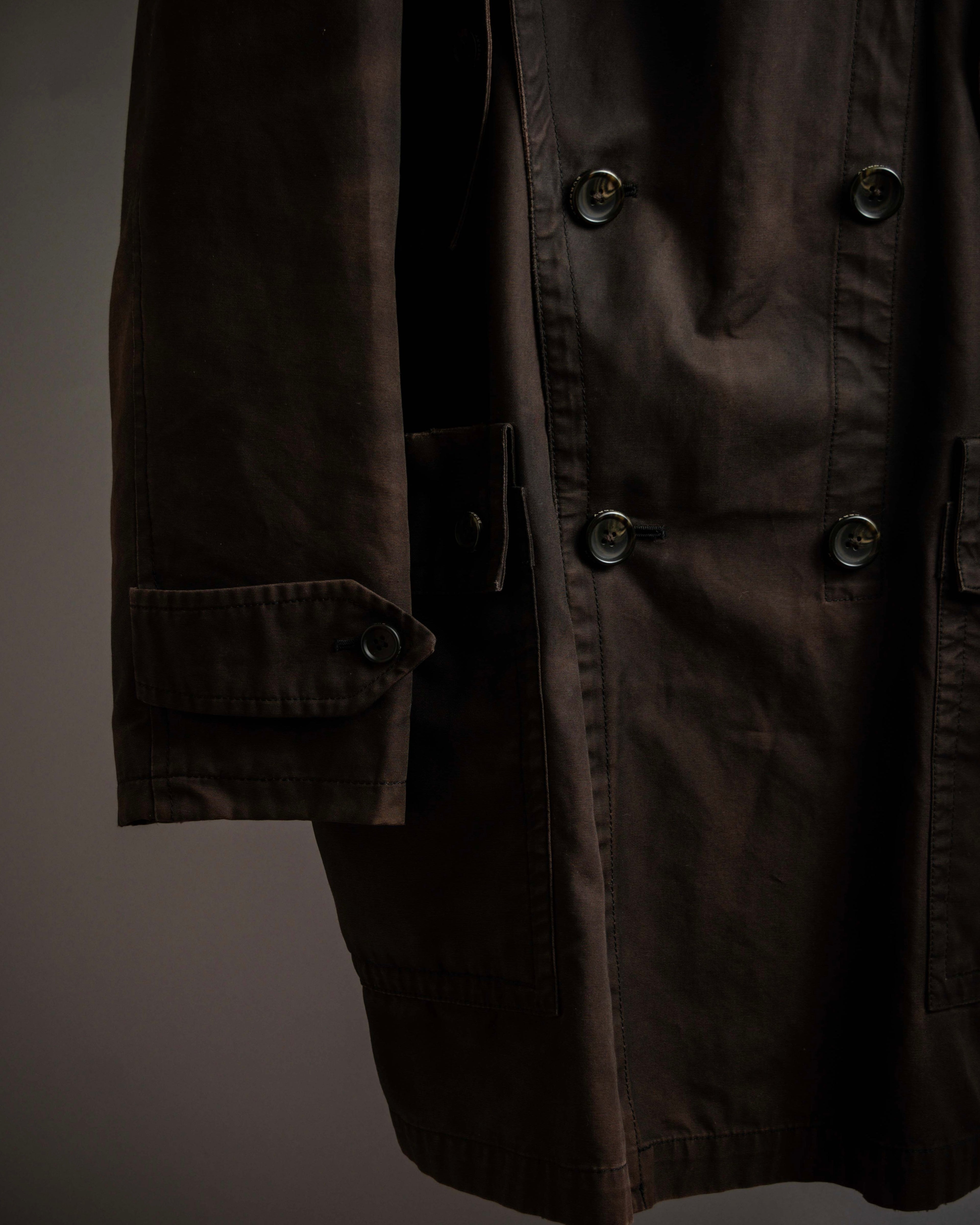 "BURBERRY" Subdued tone military detail mid-length trench coat