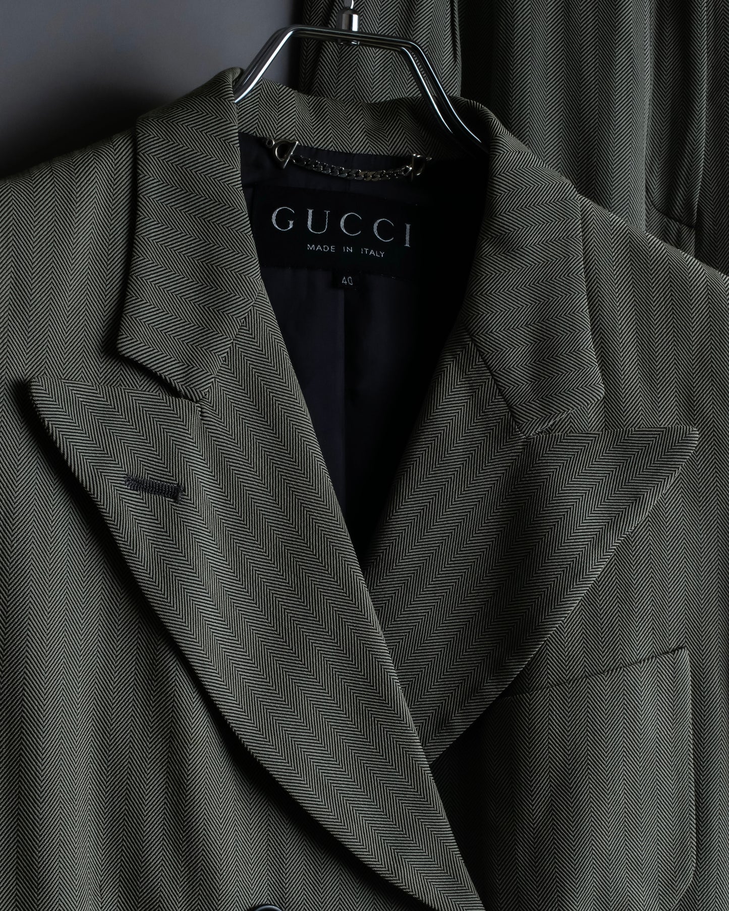 “GUCCI”  Beautiful silhouette 8B double breasted tailored jacket setup