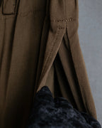 "ISSEY MIYAKE" Gathered waist detail button slide flared skirt