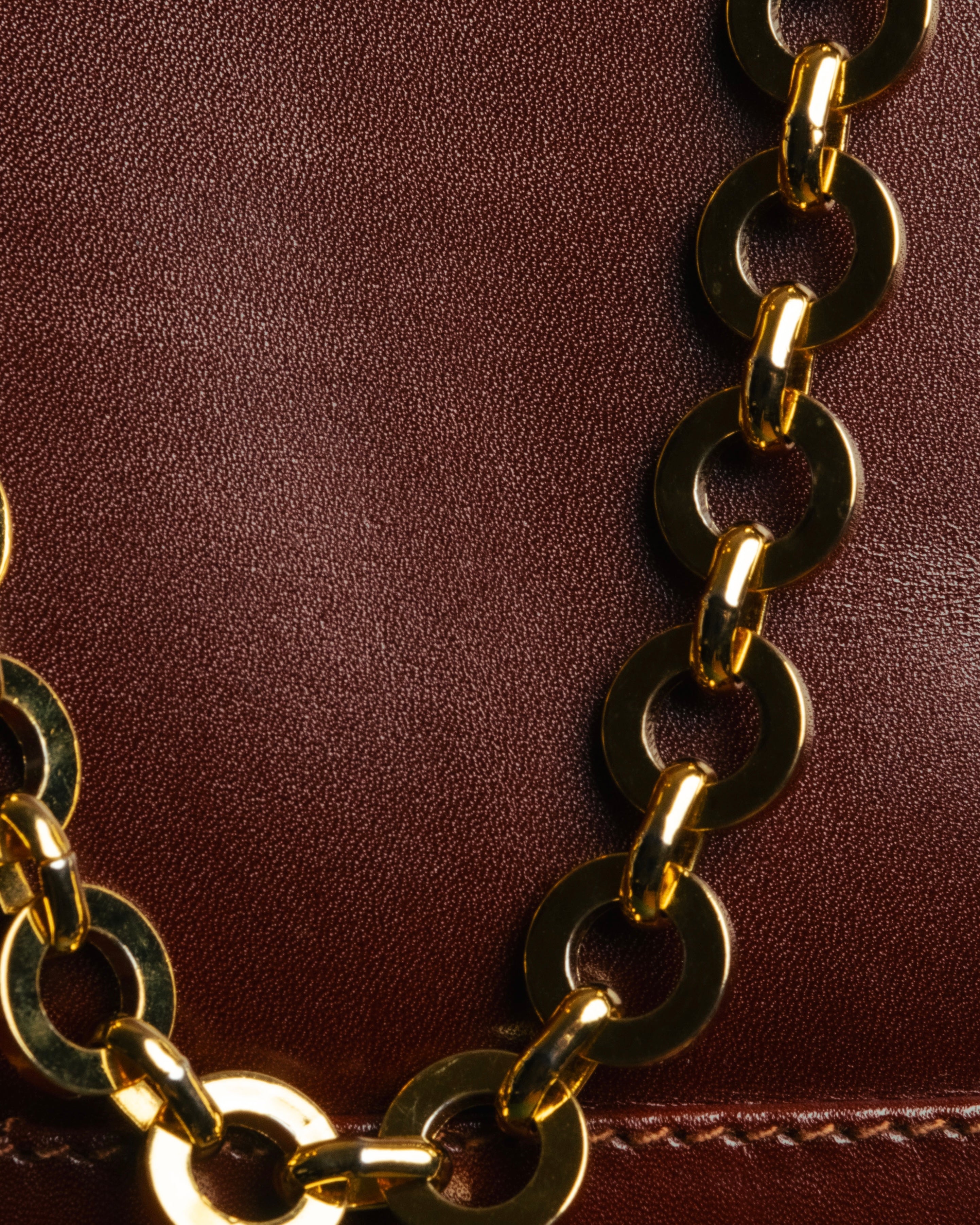 “Salvatore Ferragamo” 80’s-90’s Quilted leather chain shoulder bag