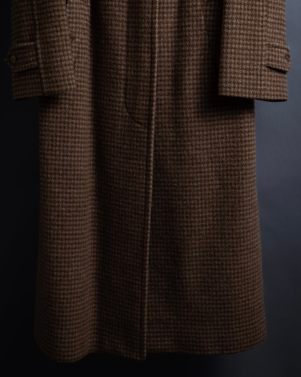 "BURBERRYS" Houndstooth pattern belted stand collar coat