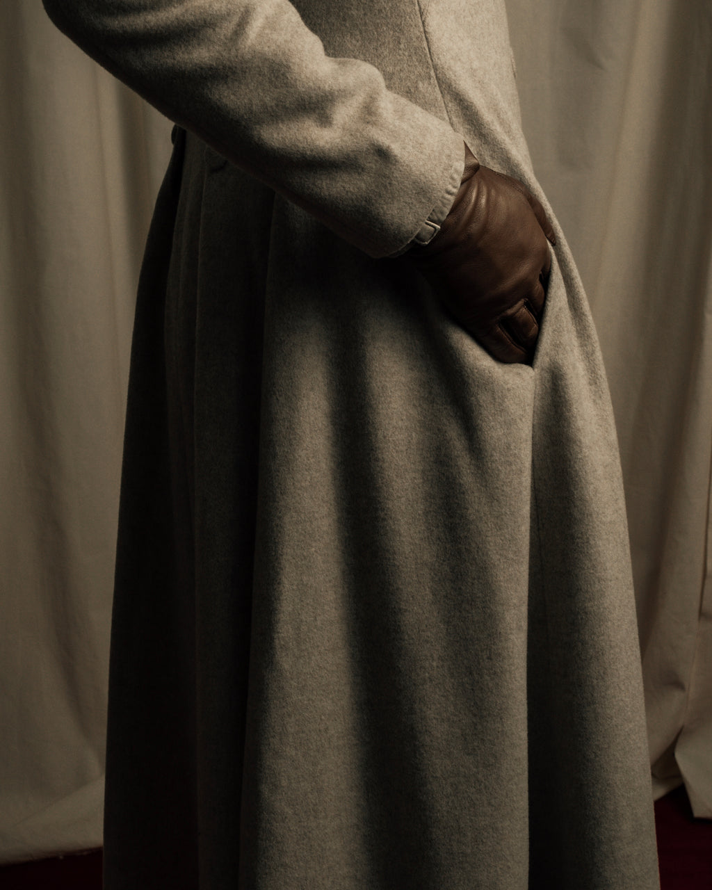 -SPECIAL- "JEAN PAUL GAULTIER"
90's-00's Waist shape A-line silhouette ecryu color super long coat