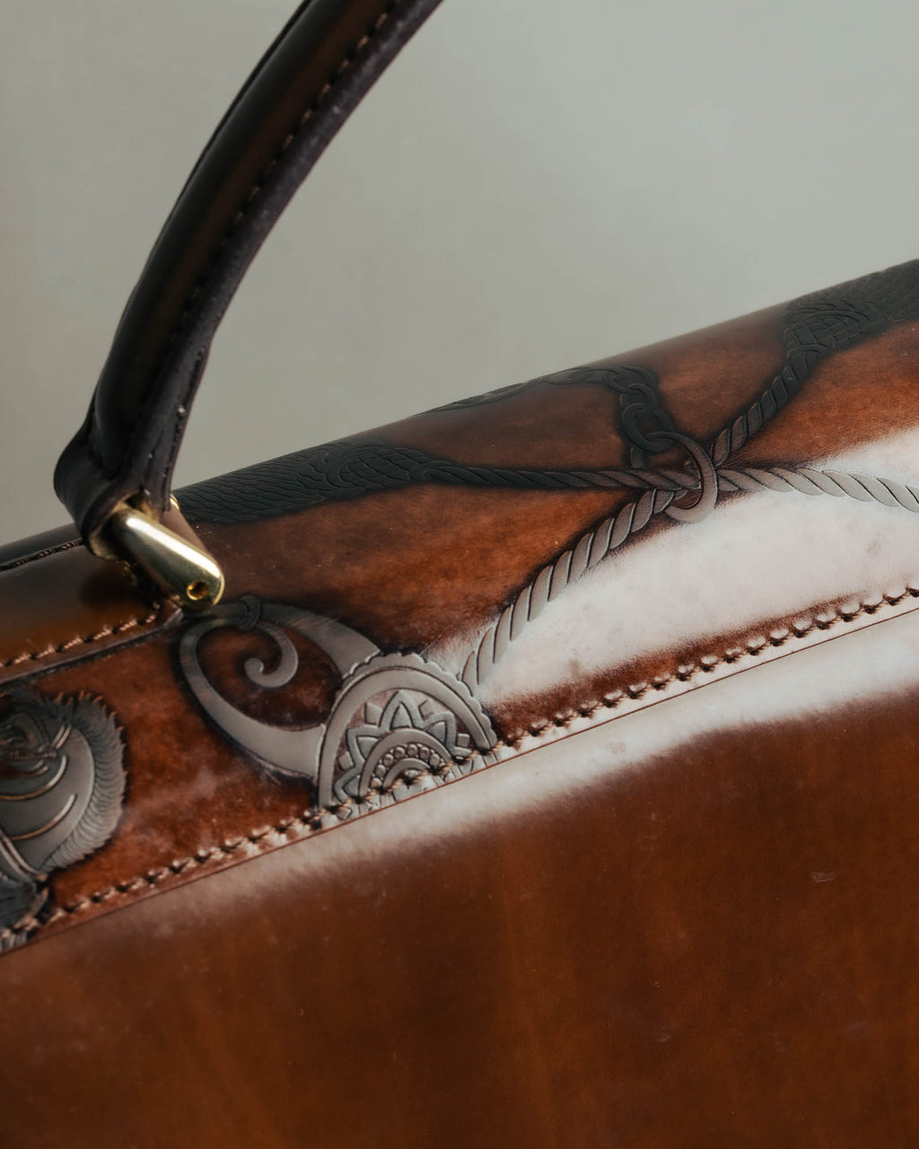“Catsbro” 00’s-10’s Patinated equestrian leather handbag