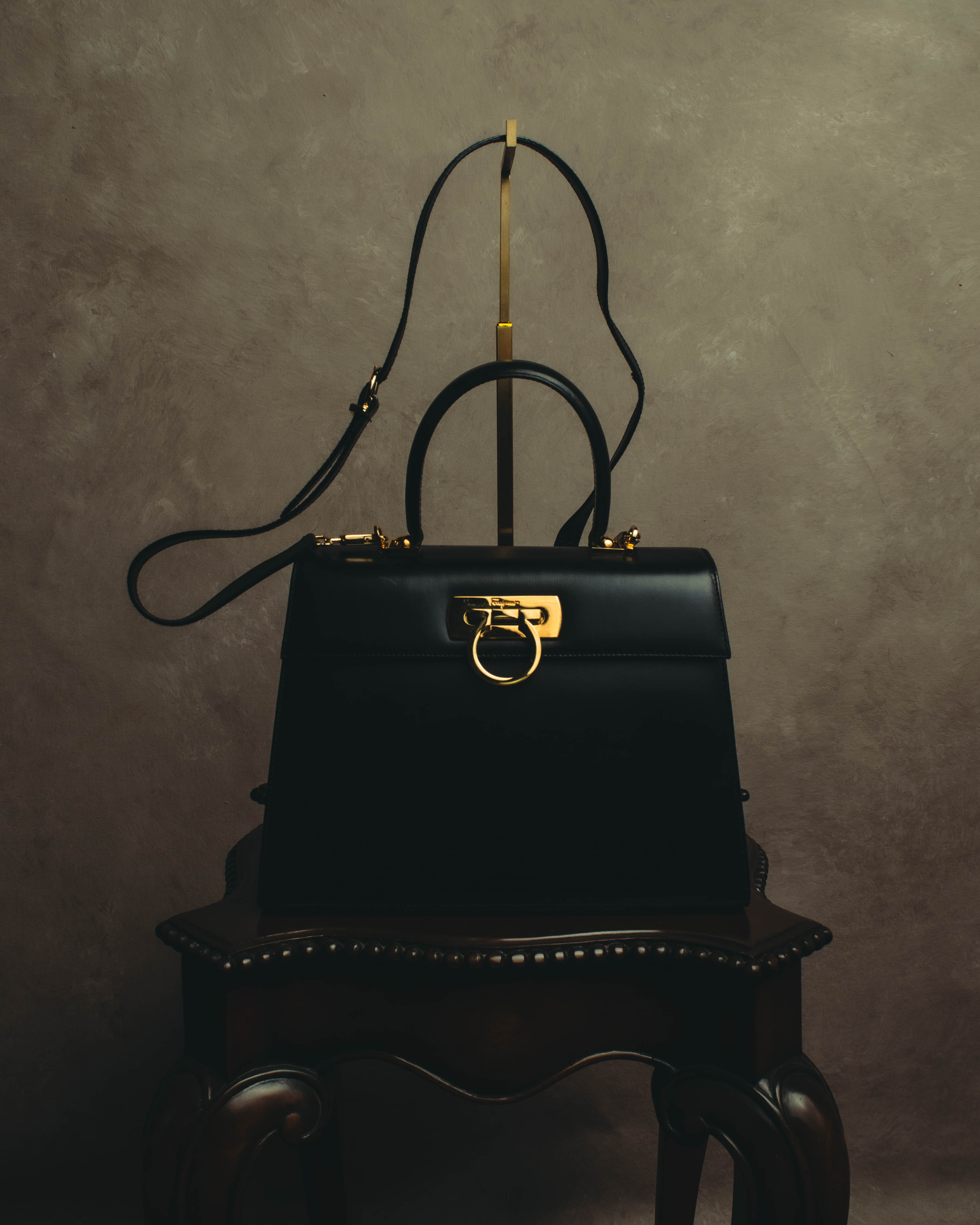 "Salvatore Ferragamo" 80's-90's Structured leather top handle bag