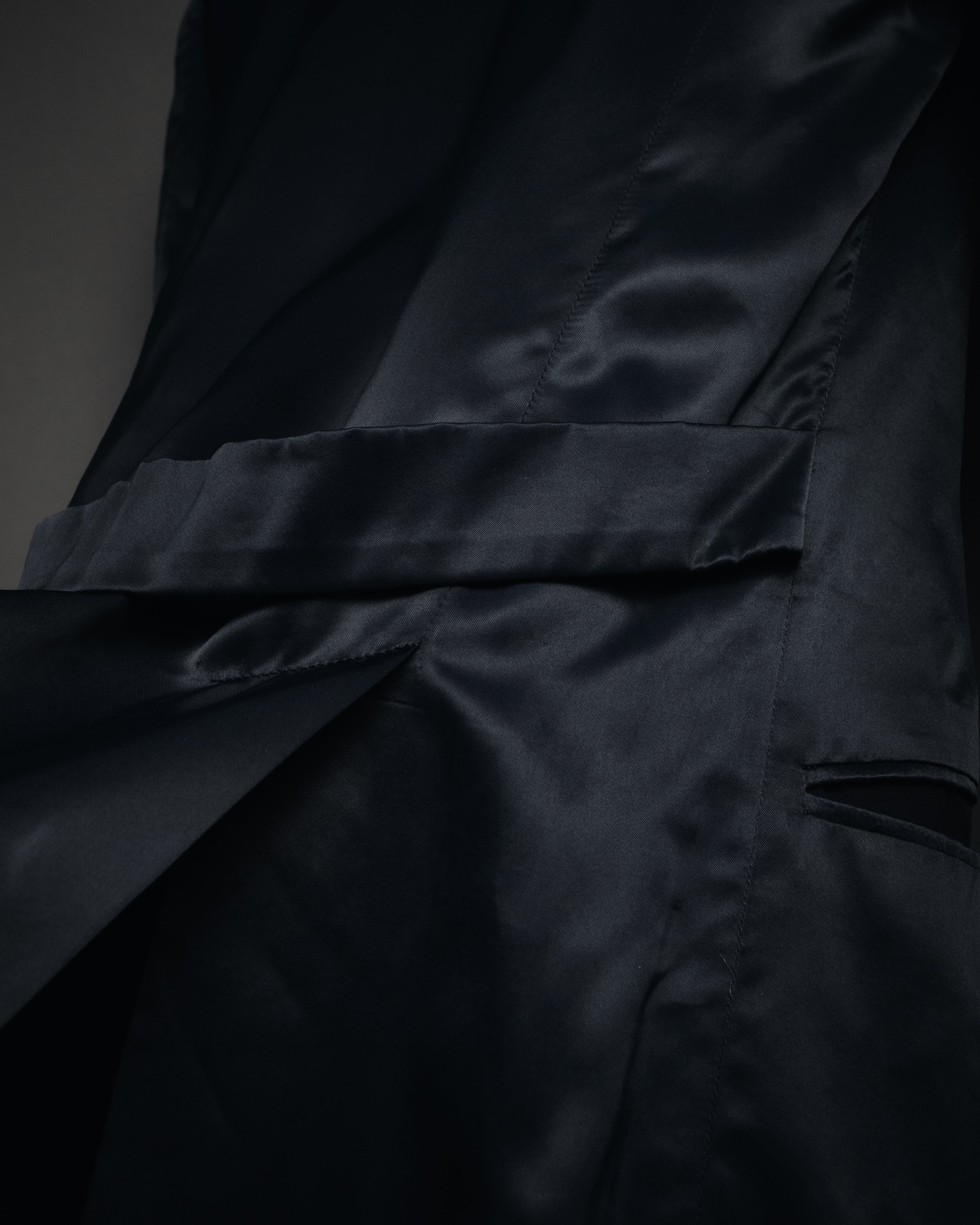 "BALENCIAGA.PARIS" 2008-2009 Sculptural satin shawl collar tuxedo jacket