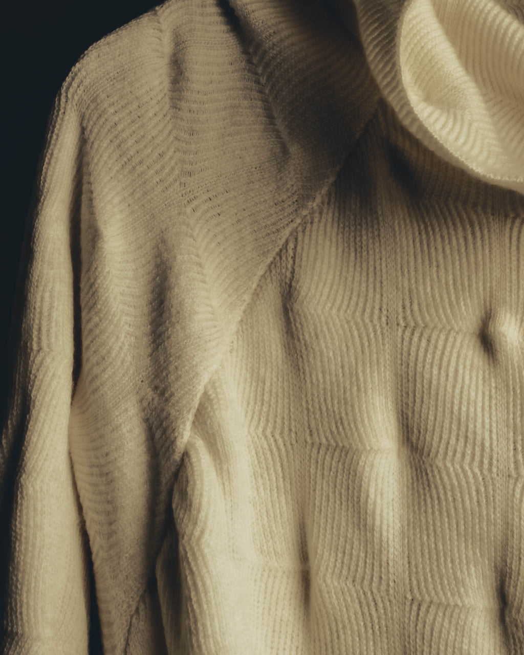 "Alexander McQueen" 90's-00's Sculptural ribbed turtleneck wool knit sweater
