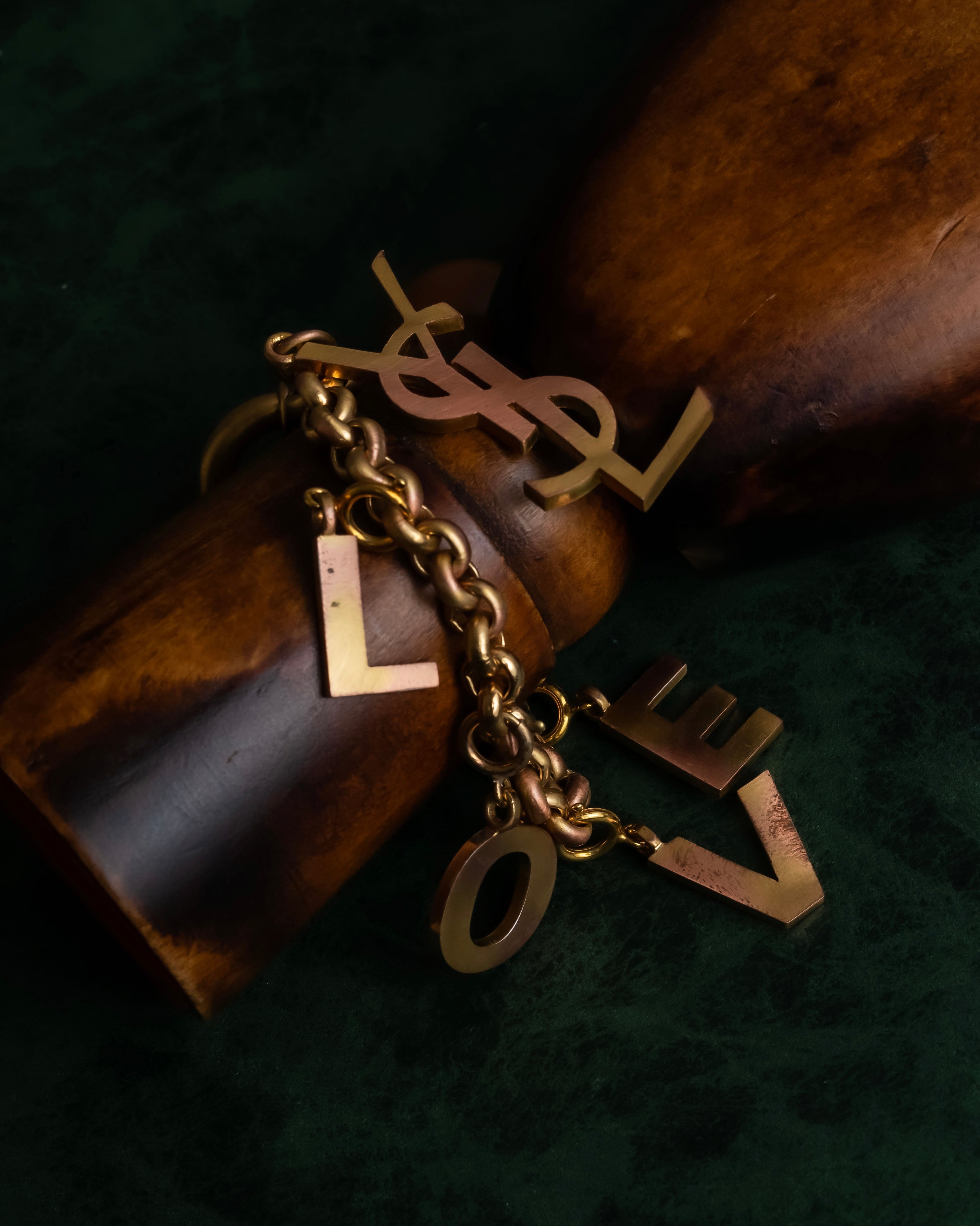 "YVES SAINT LAURENT" LOVE typography &amp; Cassandra motif design bracelet