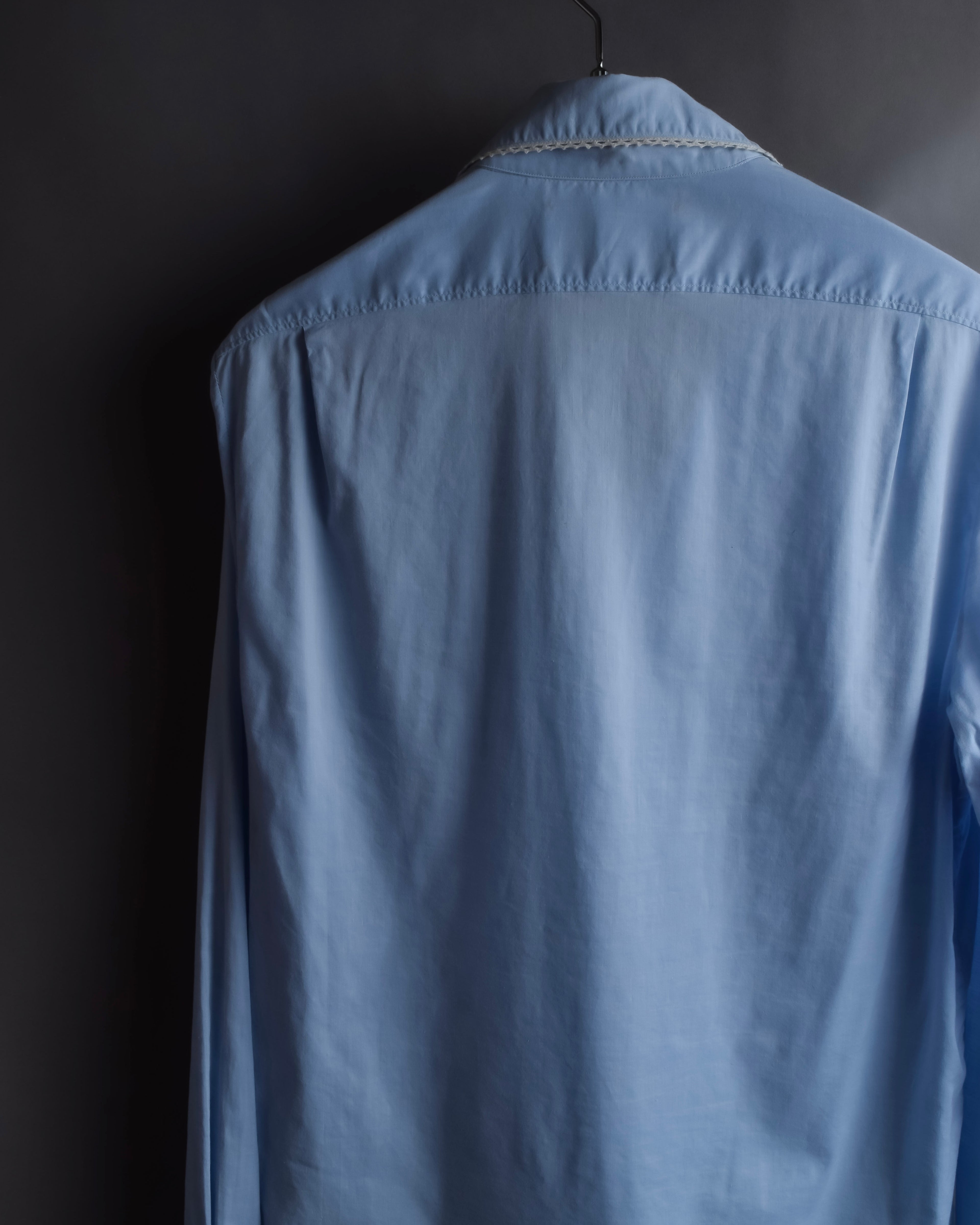 "GUCCI" Lace border design saxe blue shirt