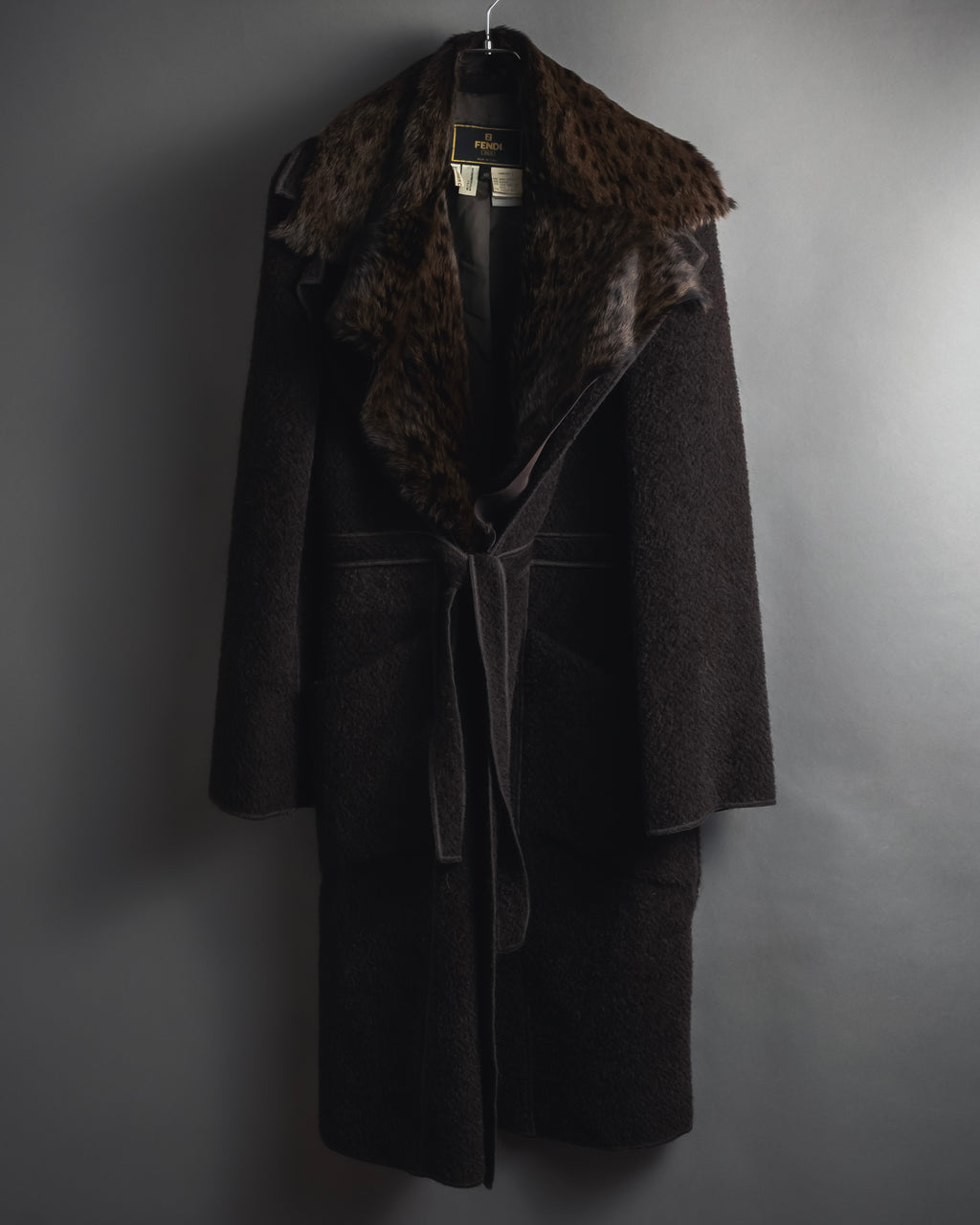 "FENDI" 90’s-00’s Sculptural belted leopard cat fur collar alpaca coat