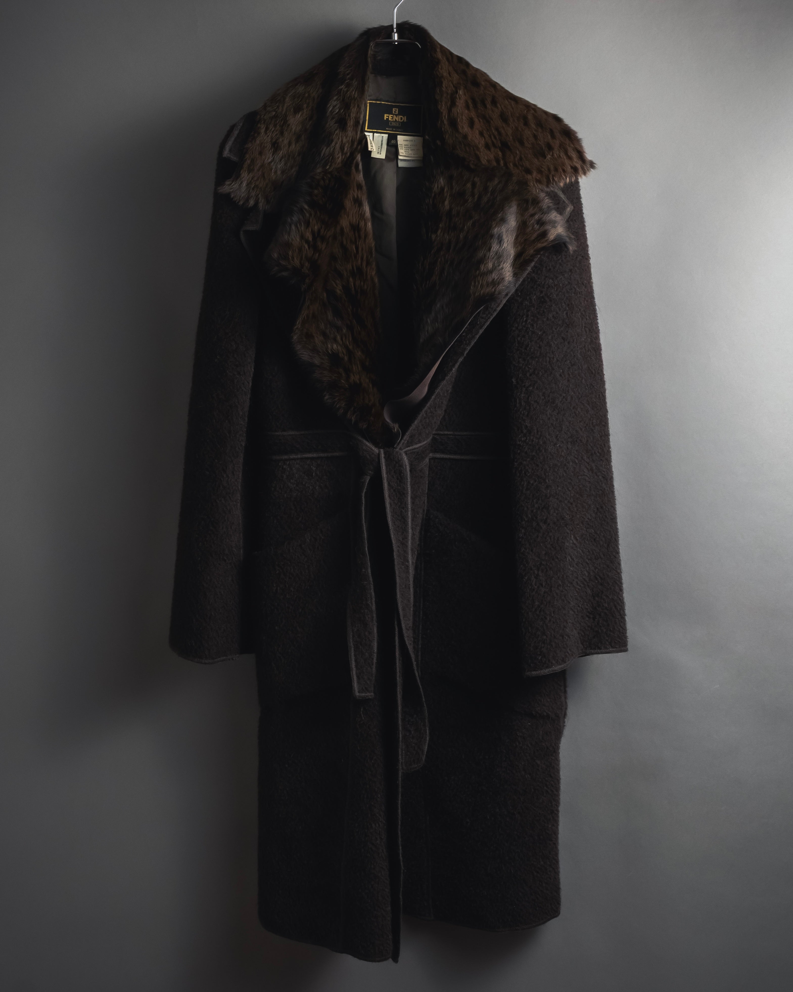"FENDI" 90’s-00’s Sculptural belted leopard cat fur collar alpaca coat