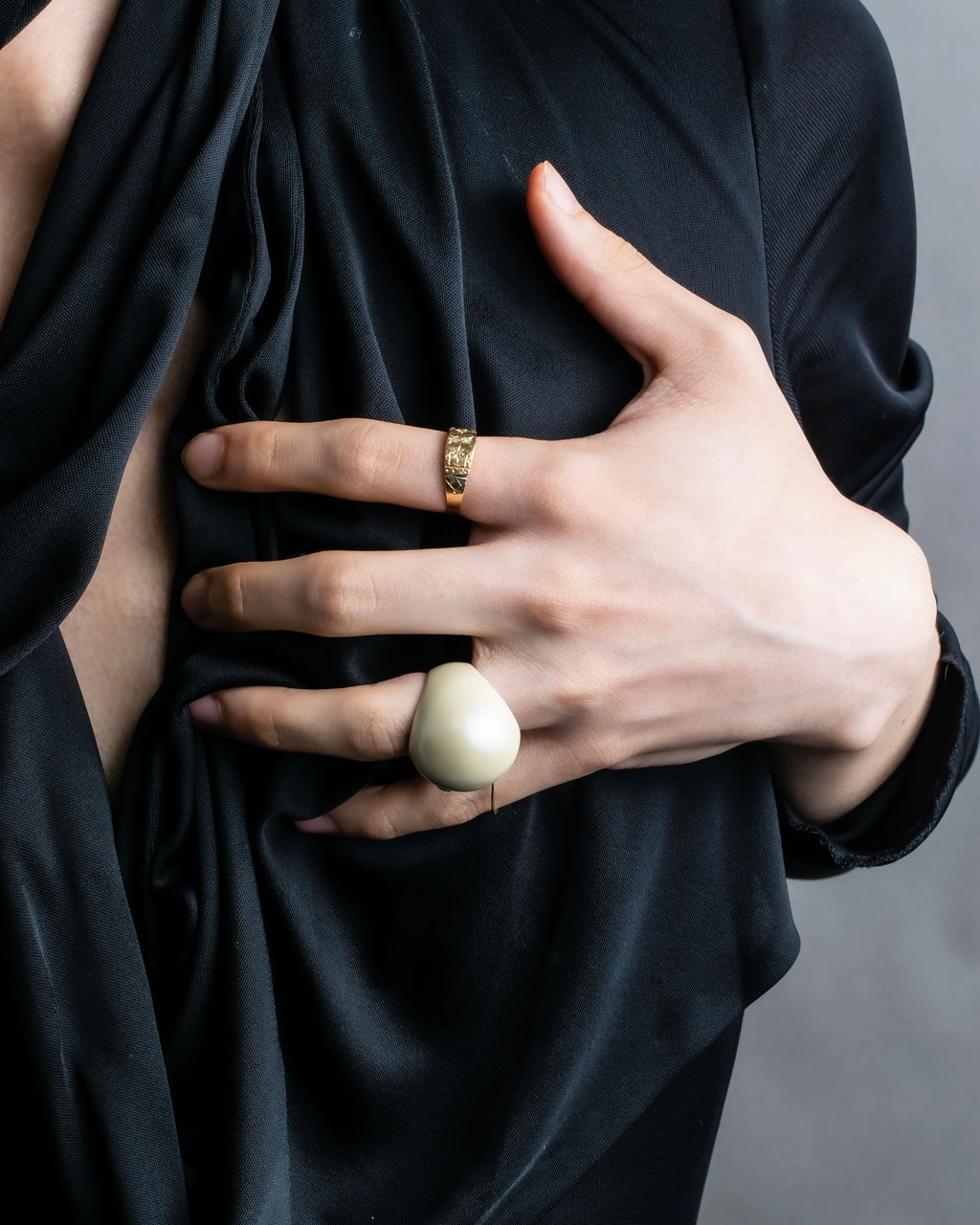 "Christian DIOR" Balloon detail logo design ring