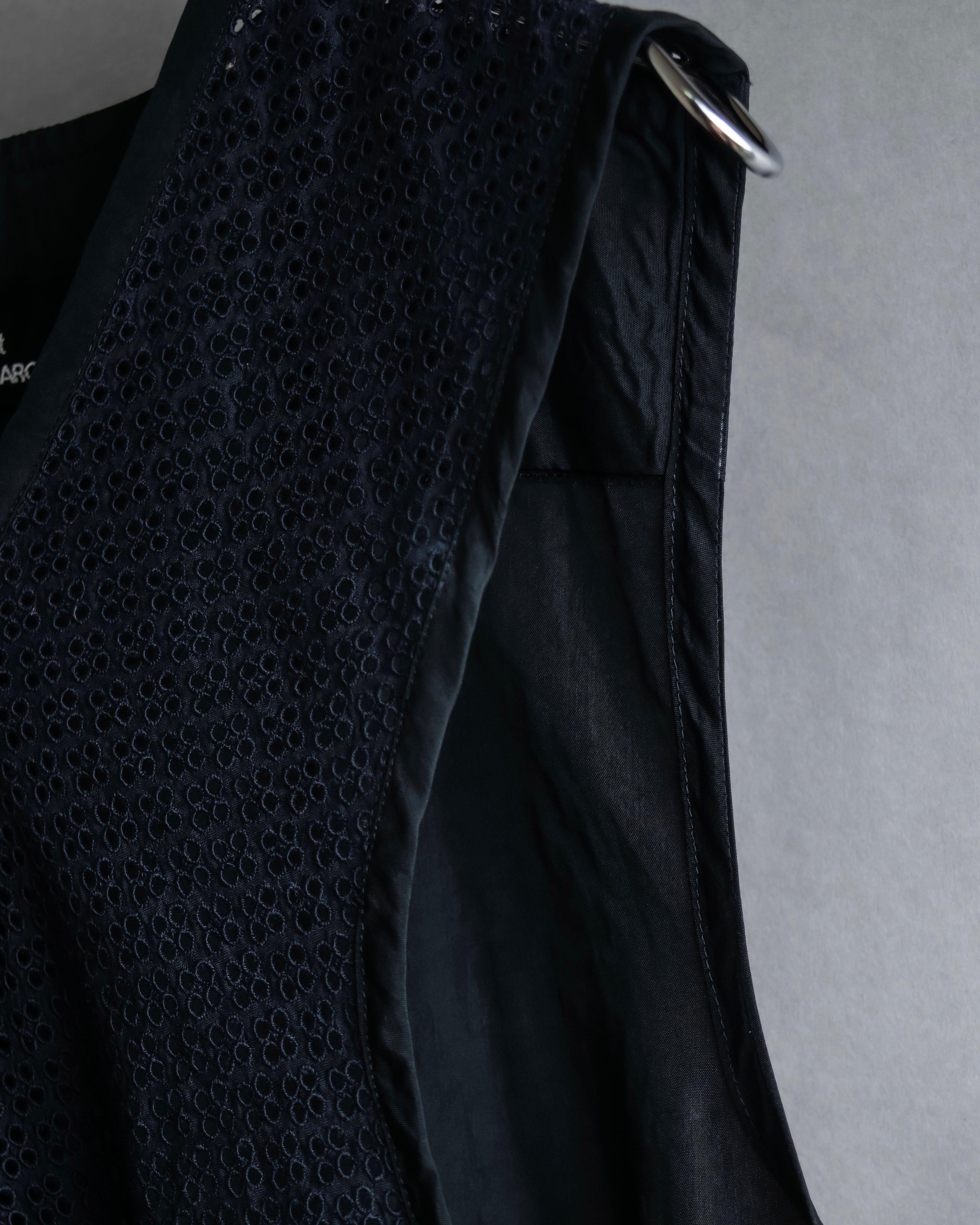 "tricot COMME des GARCONS" 96SS eyelet lace design patterned fabric switching vest