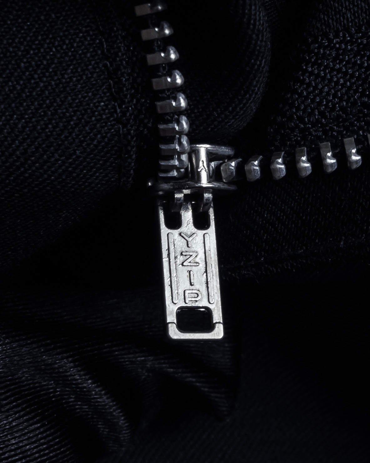 "YVES SAINT LAURENT" Strongly tailored shaped wool set up