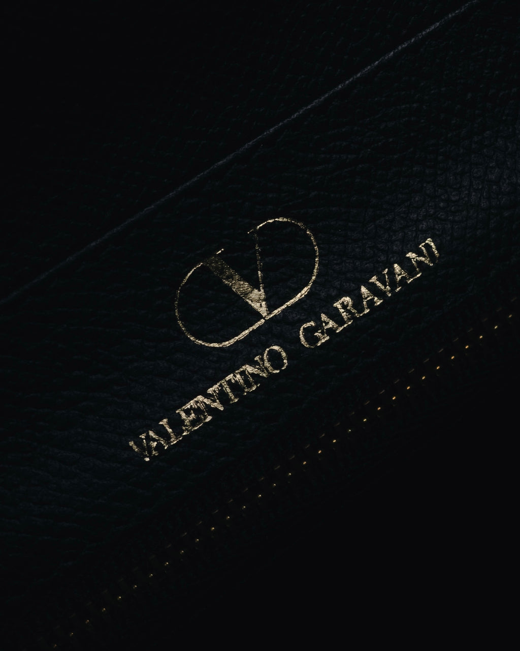 "VALENTINO GARAVANI" 80’s-90’s baroque hardware saddle shoulder bag