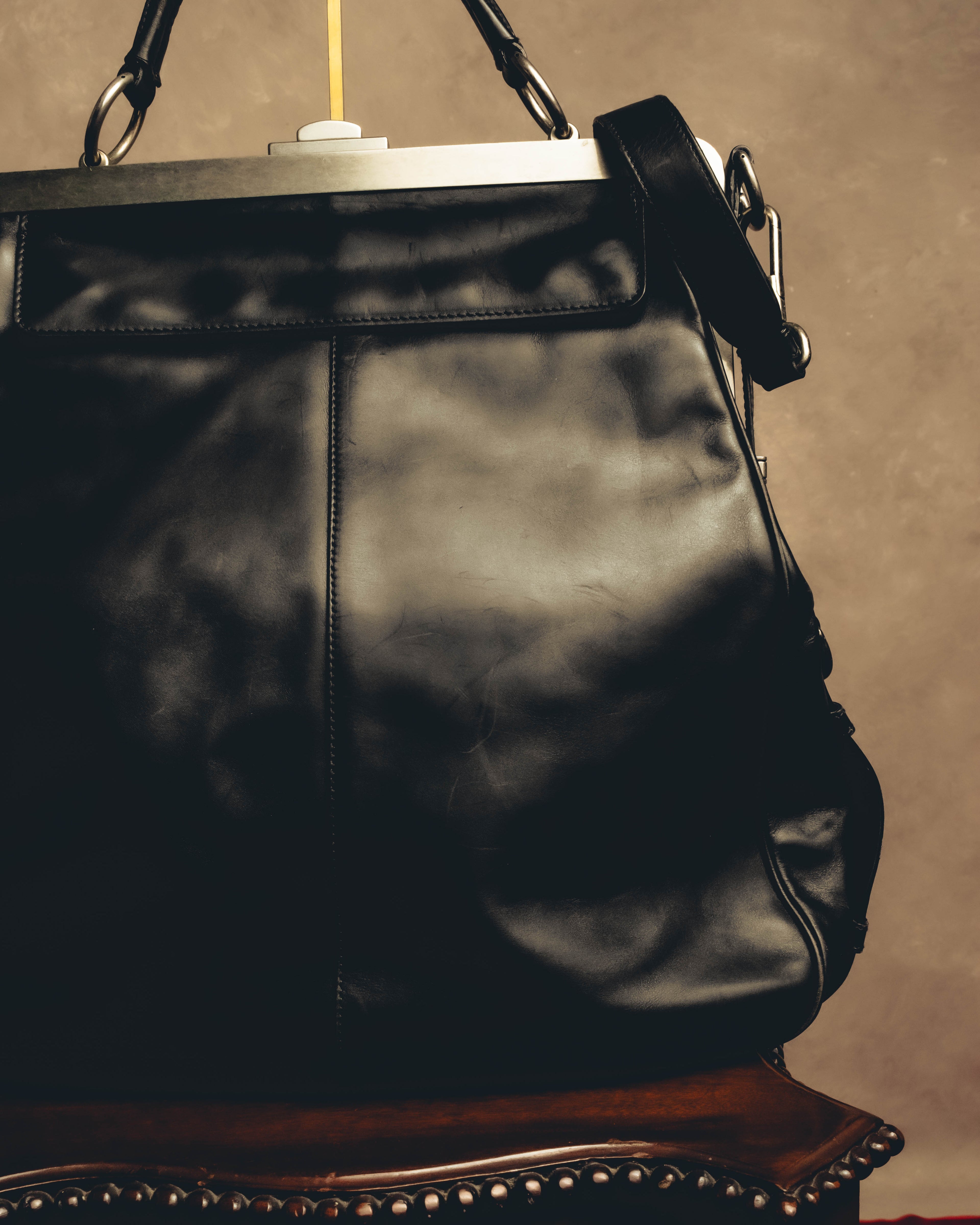 -SPECIAL- "Yves Saint Laurent" 00's Rive gauche black leather frame handbag
