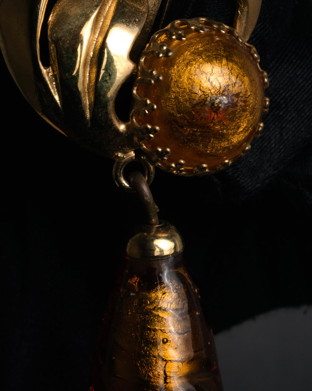 “GIANFRANCO FERRE“ 80’s-90’s Sculptural amber drop earrings