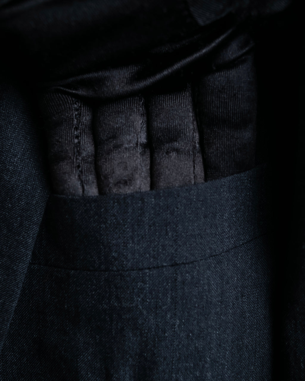 "COMME des GARCONS
HOMME" Notch lapel tailored jacket & wide tapered slacks charcoal gray set up