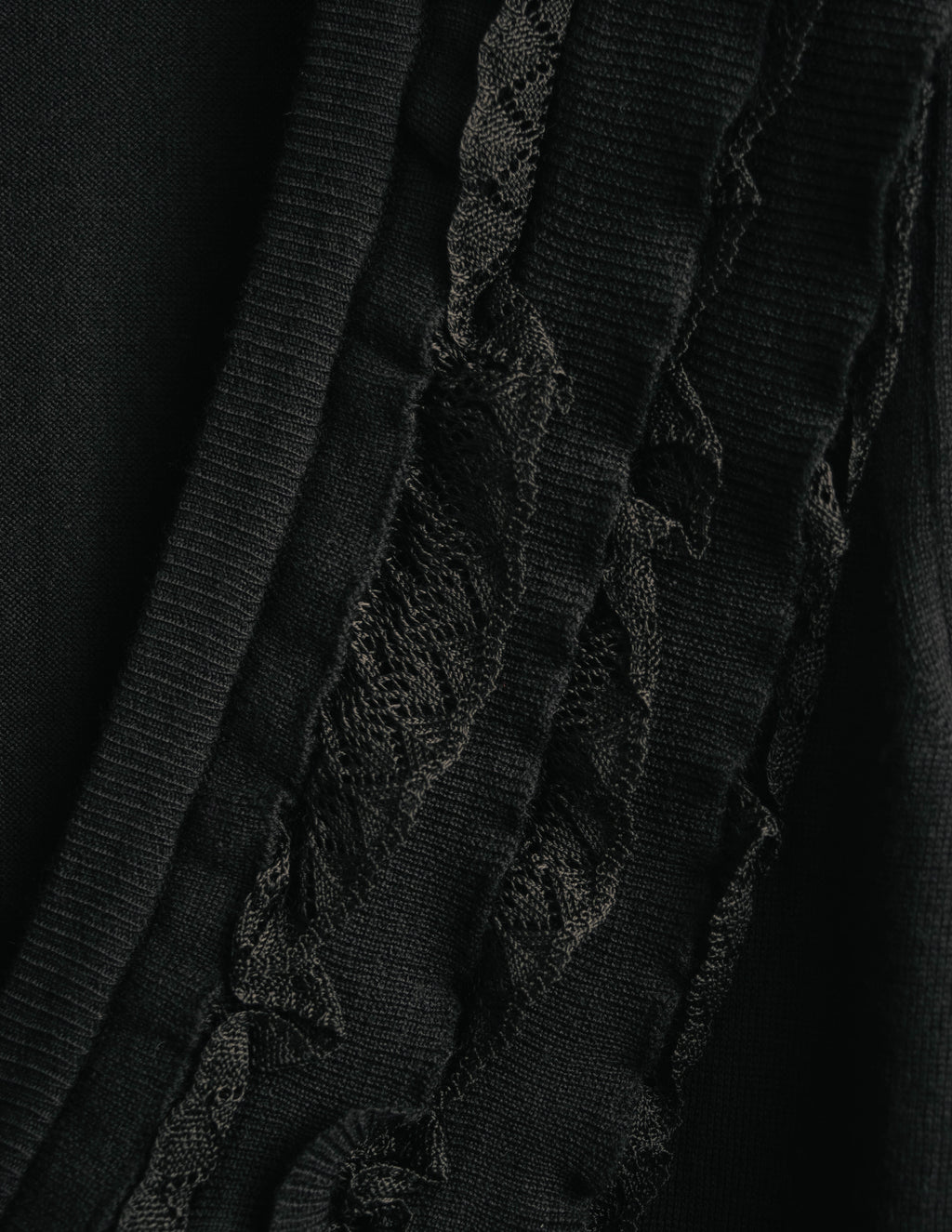 "RED VALENTINO" 10's Feminine merino wool knit cardigan