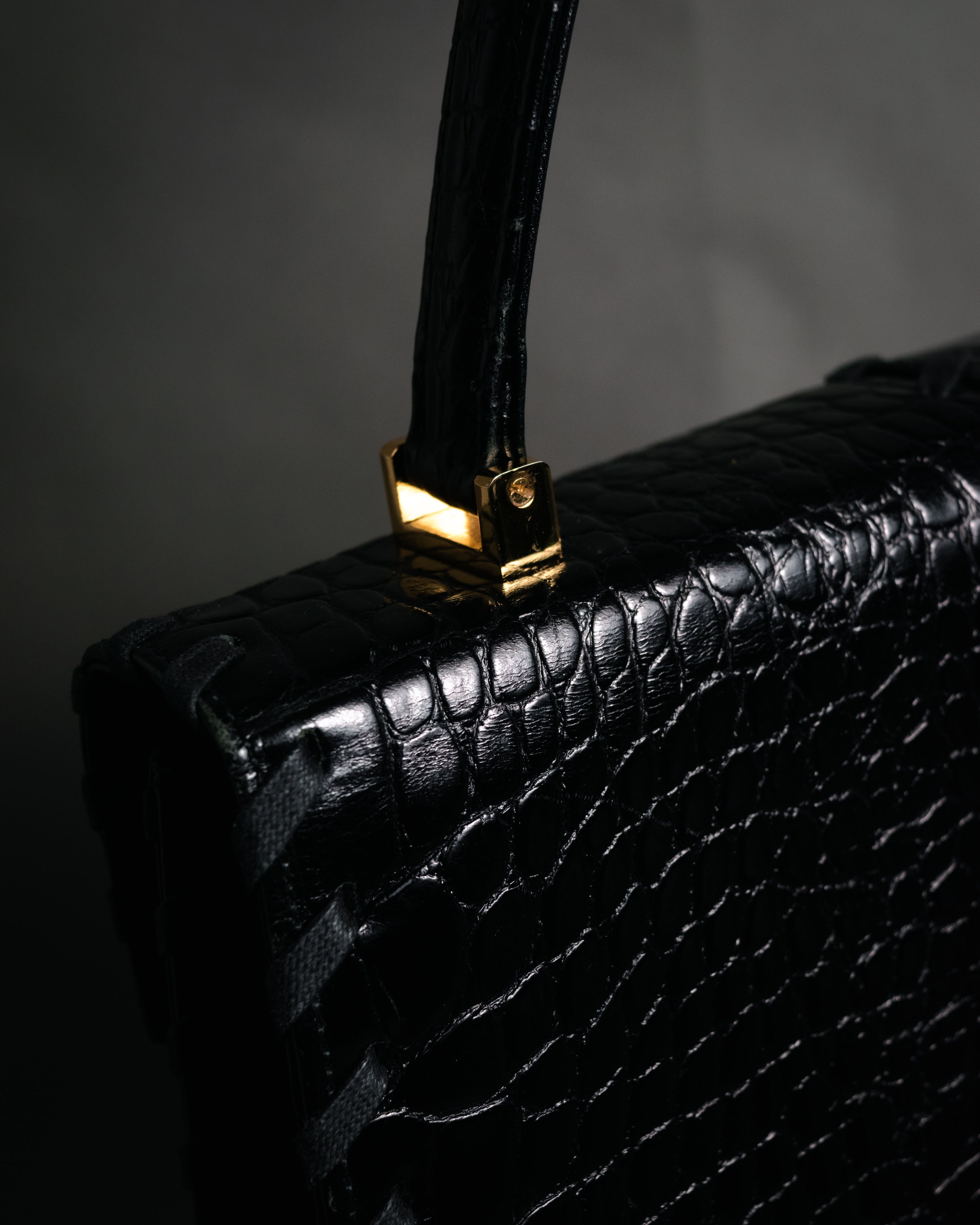"Yves Saint Laurent" 90’s croc embossed whipstitch trapeze handbag